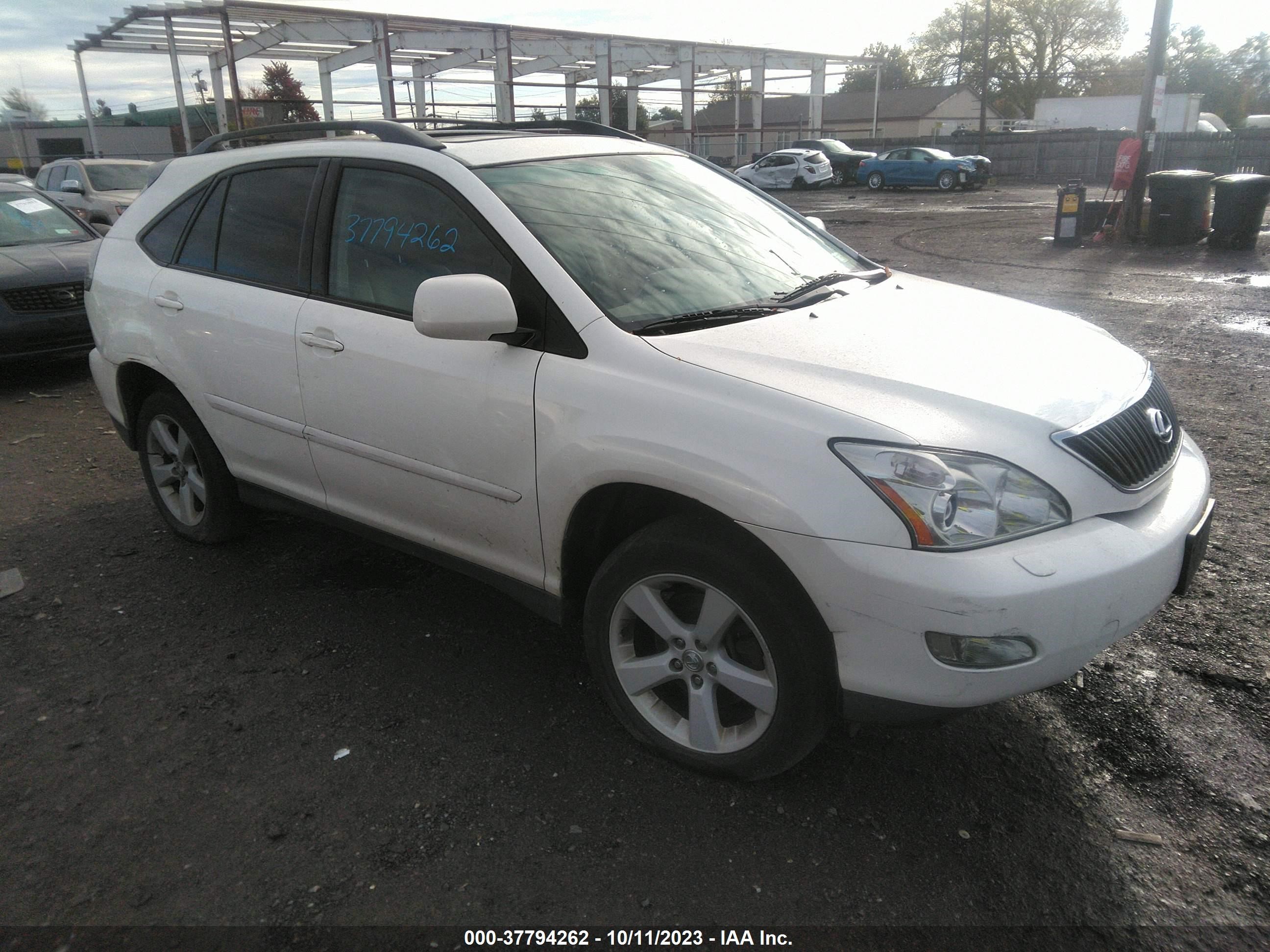 Photo 0 VIN: 2T2HK31U17C017627 - LEXUS RX 