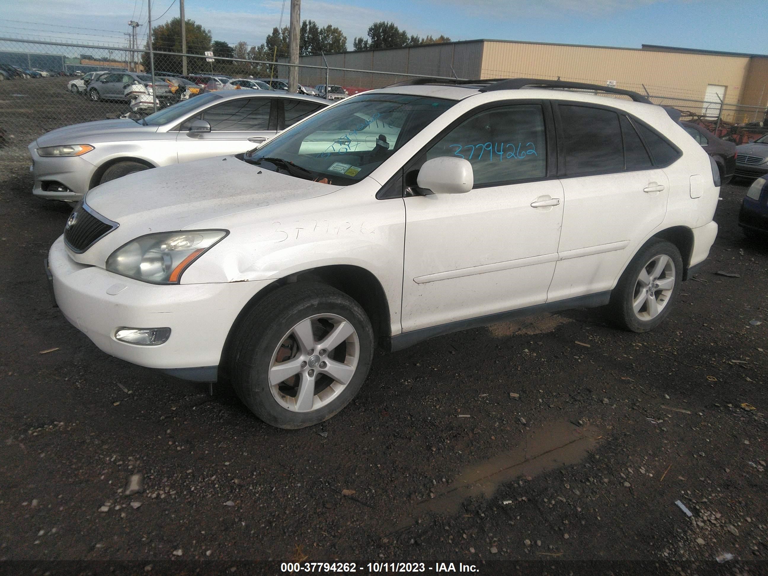 Photo 1 VIN: 2T2HK31U17C017627 - LEXUS RX 