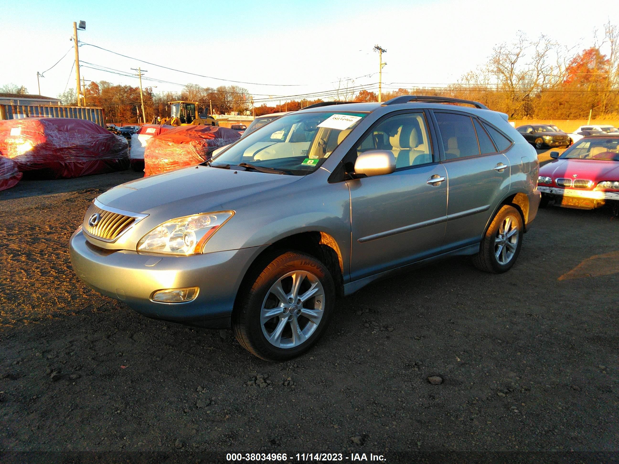 Photo 1 VIN: 2T2HK31U18C056171 - LEXUS RX 