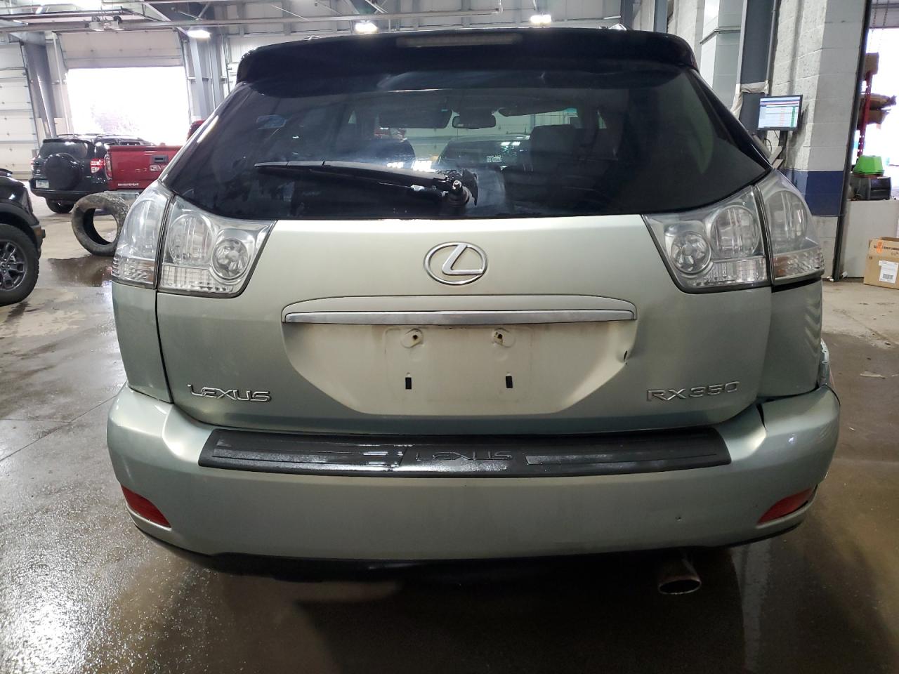 Photo 5 VIN: 2T2HK31U19C124597 - LEXUS RX 