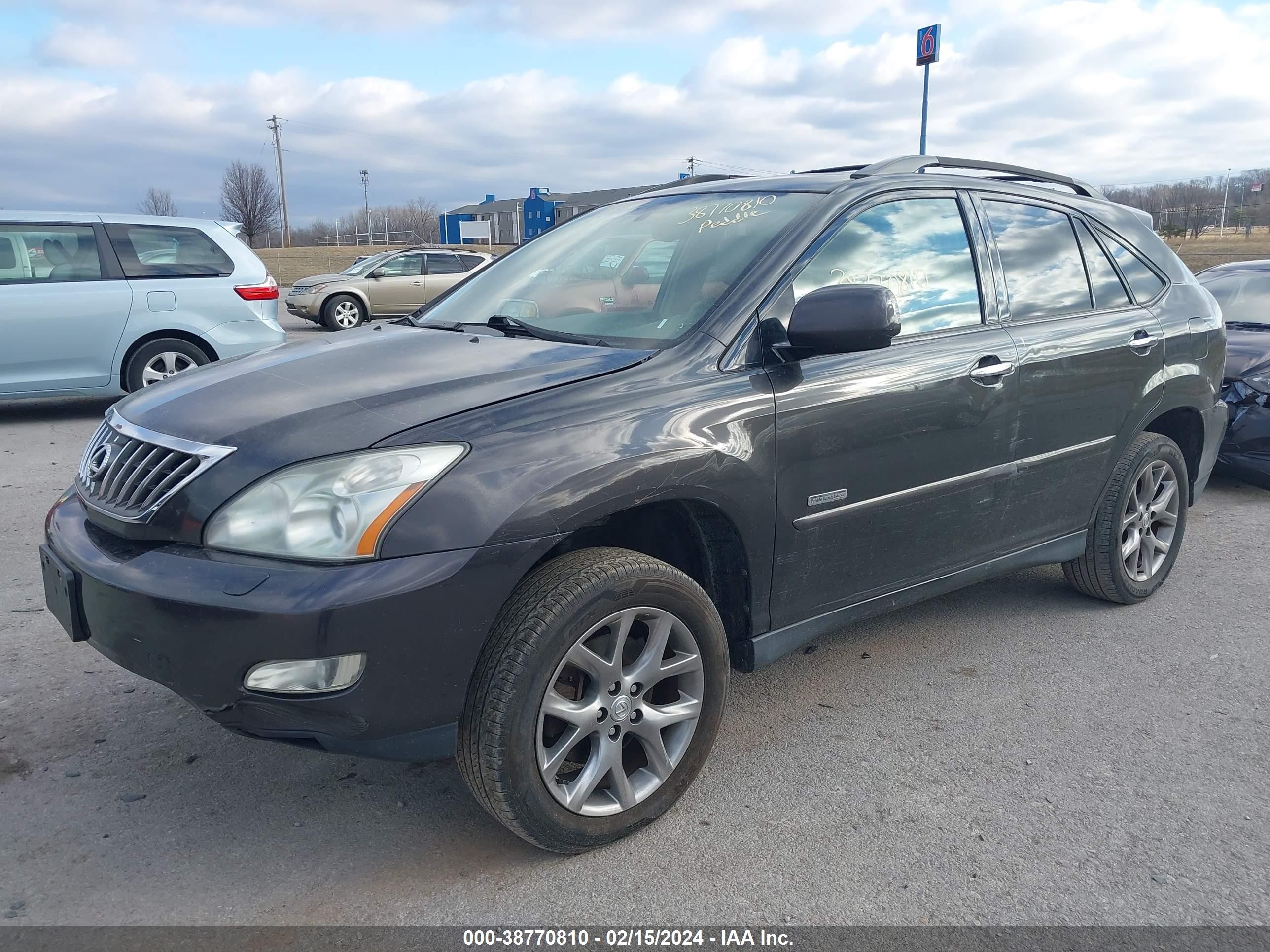 Photo 1 VIN: 2T2HK31U19C125989 - LEXUS RX 