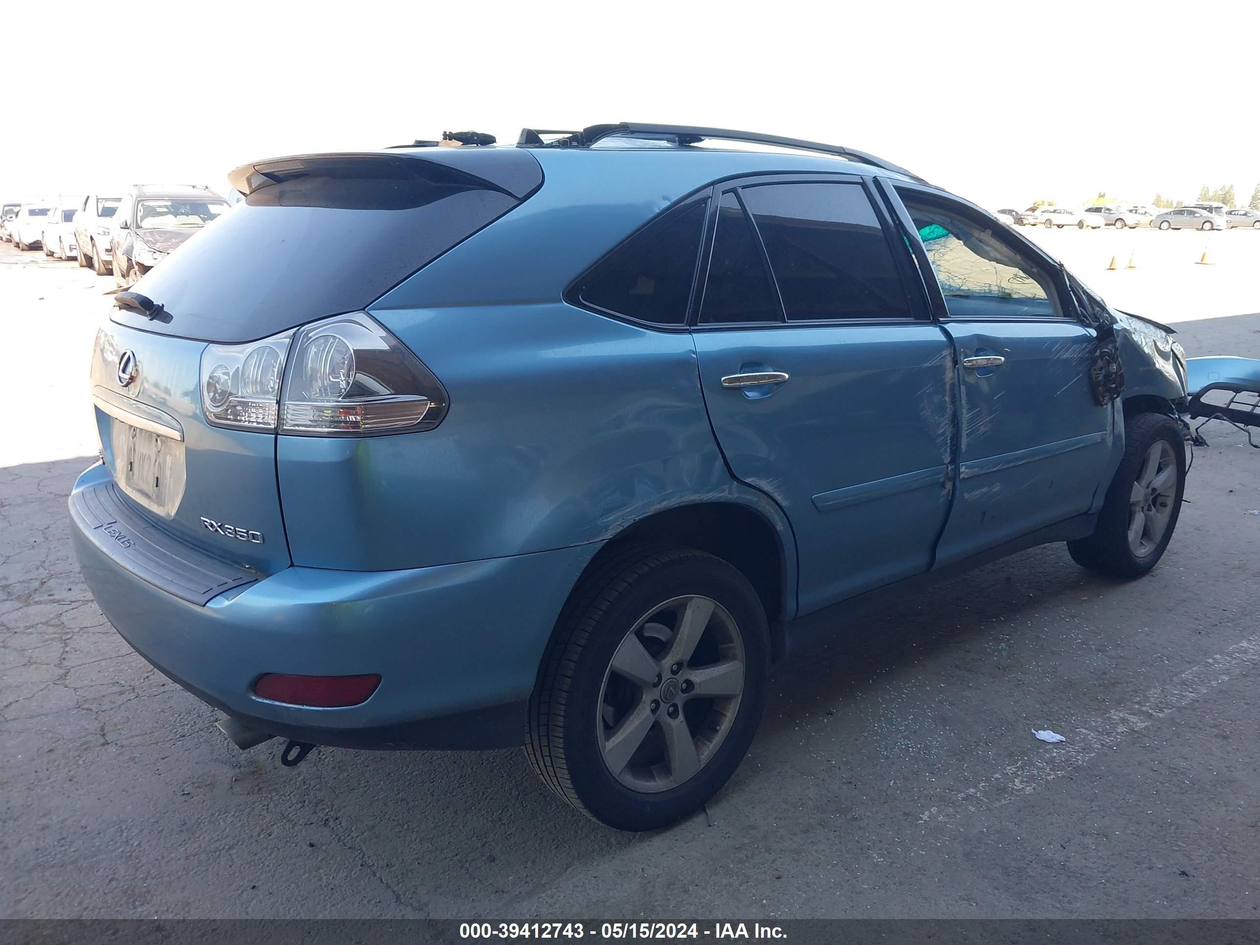 Photo 3 VIN: 2T2HK31U28C059080 - LEXUS RX 