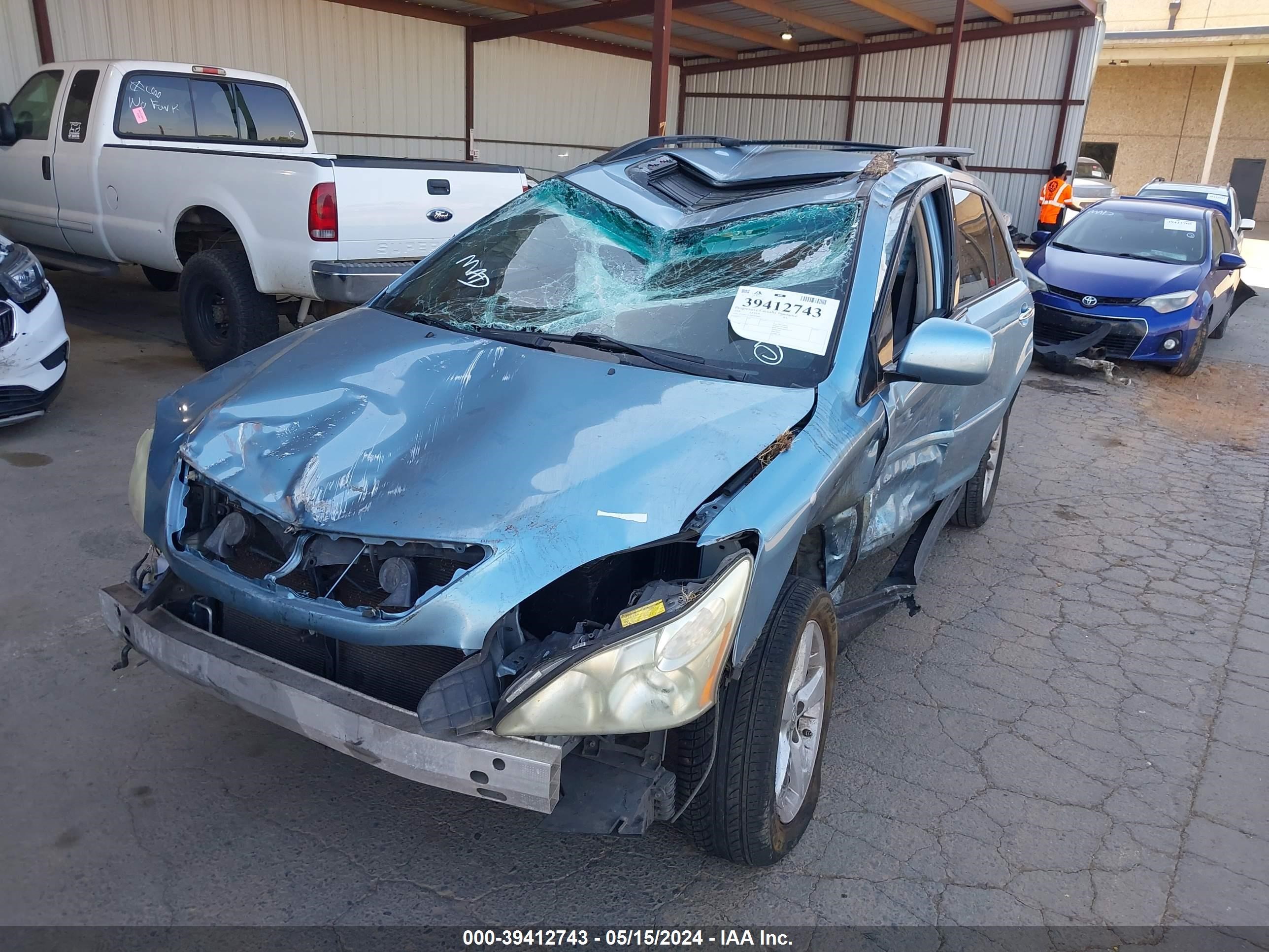 Photo 5 VIN: 2T2HK31U28C059080 - LEXUS RX 