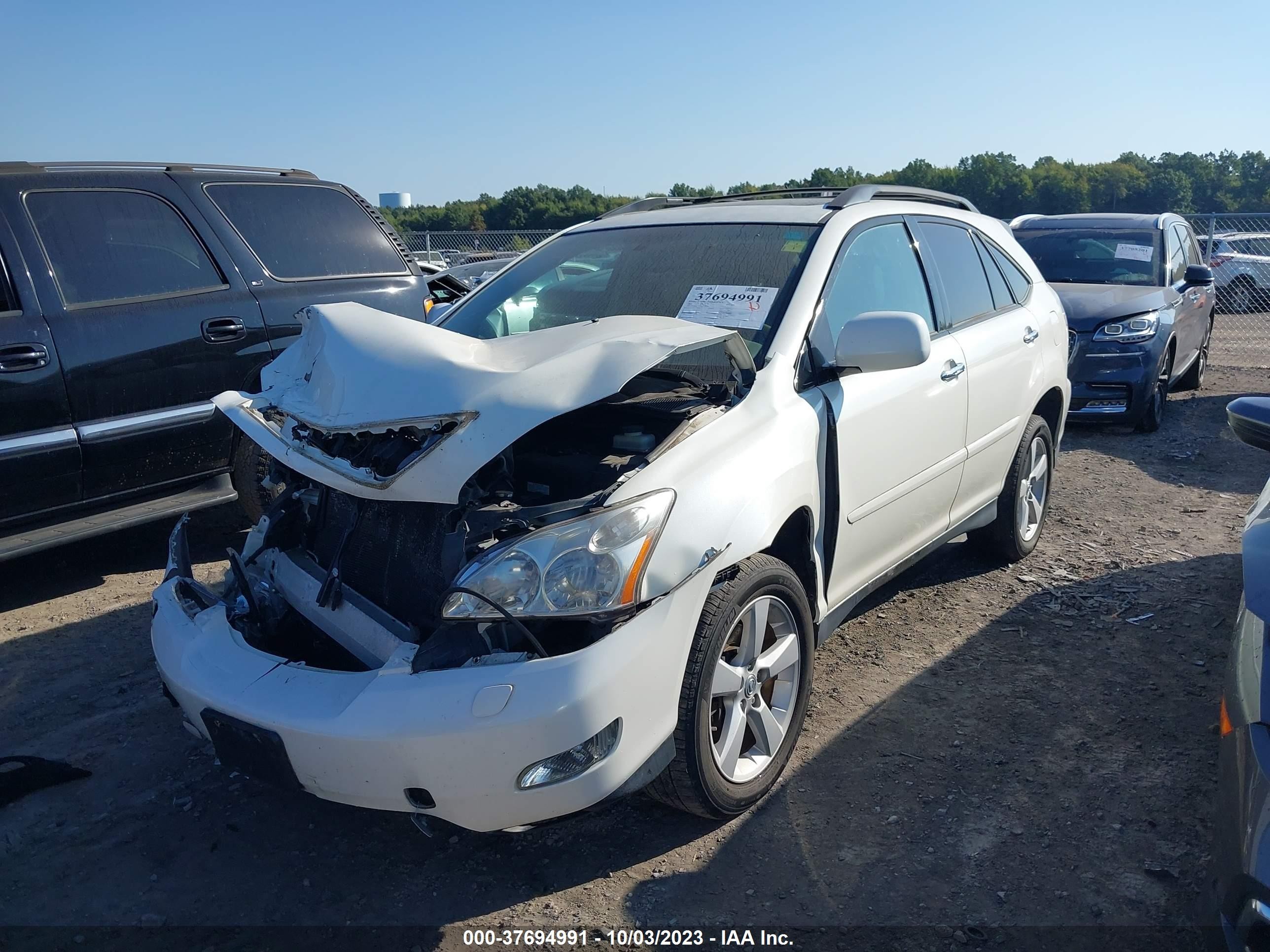 Photo 1 VIN: 2T2HK31U29C122650 - LEXUS RX 