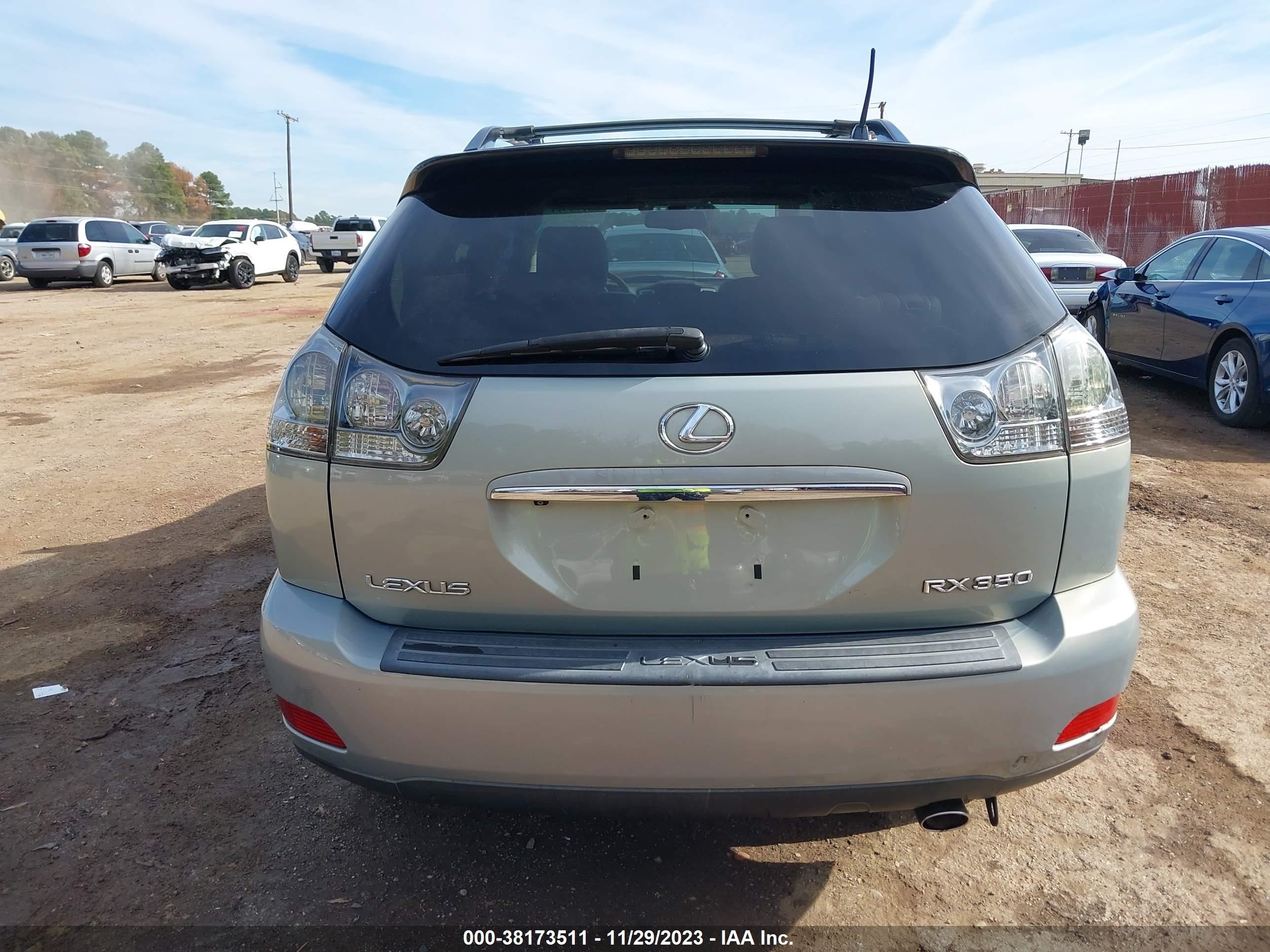 Photo 16 VIN: 2T2HK31U37C025633 - LEXUS RX 