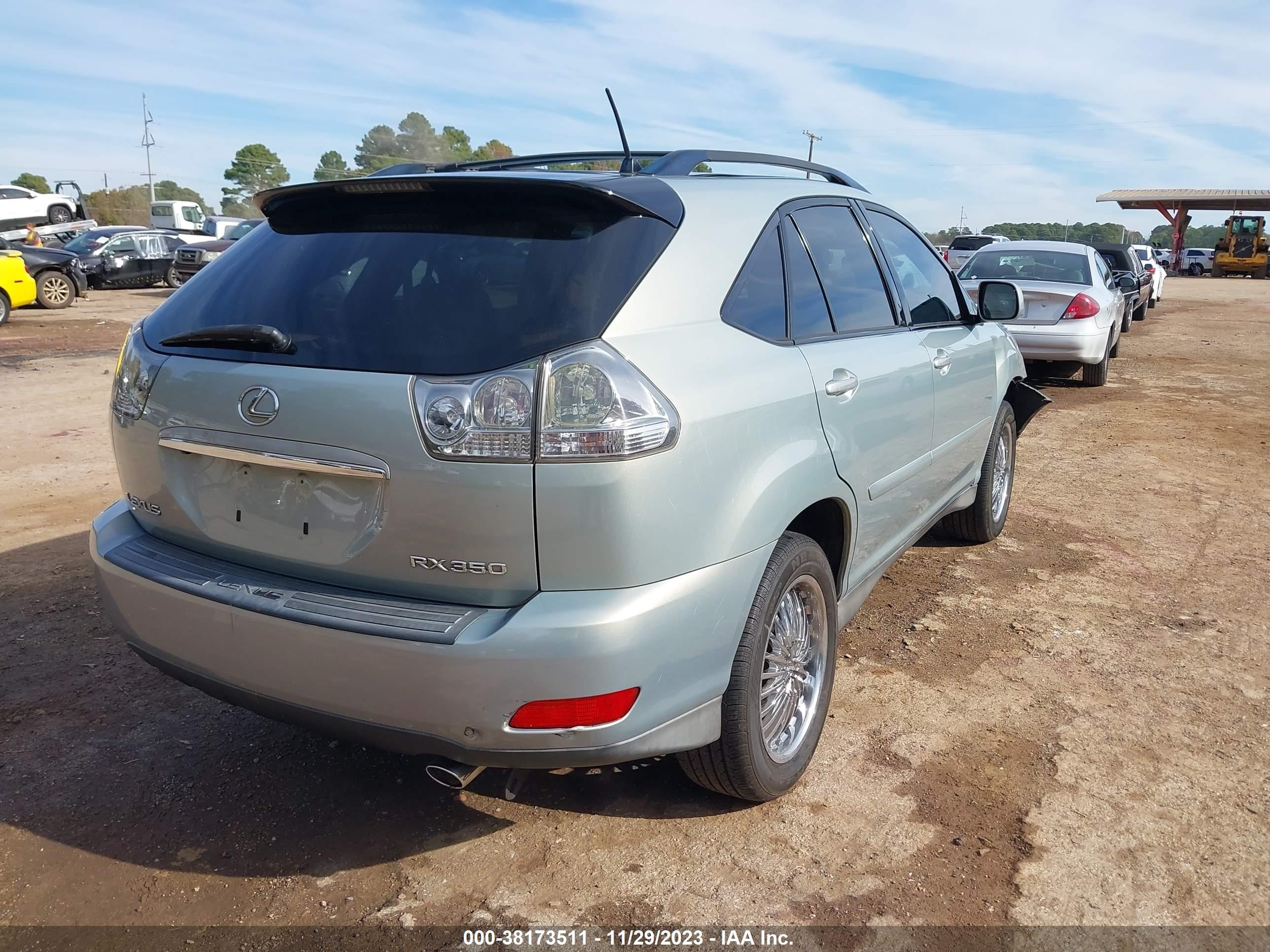 Photo 3 VIN: 2T2HK31U37C025633 - LEXUS RX 