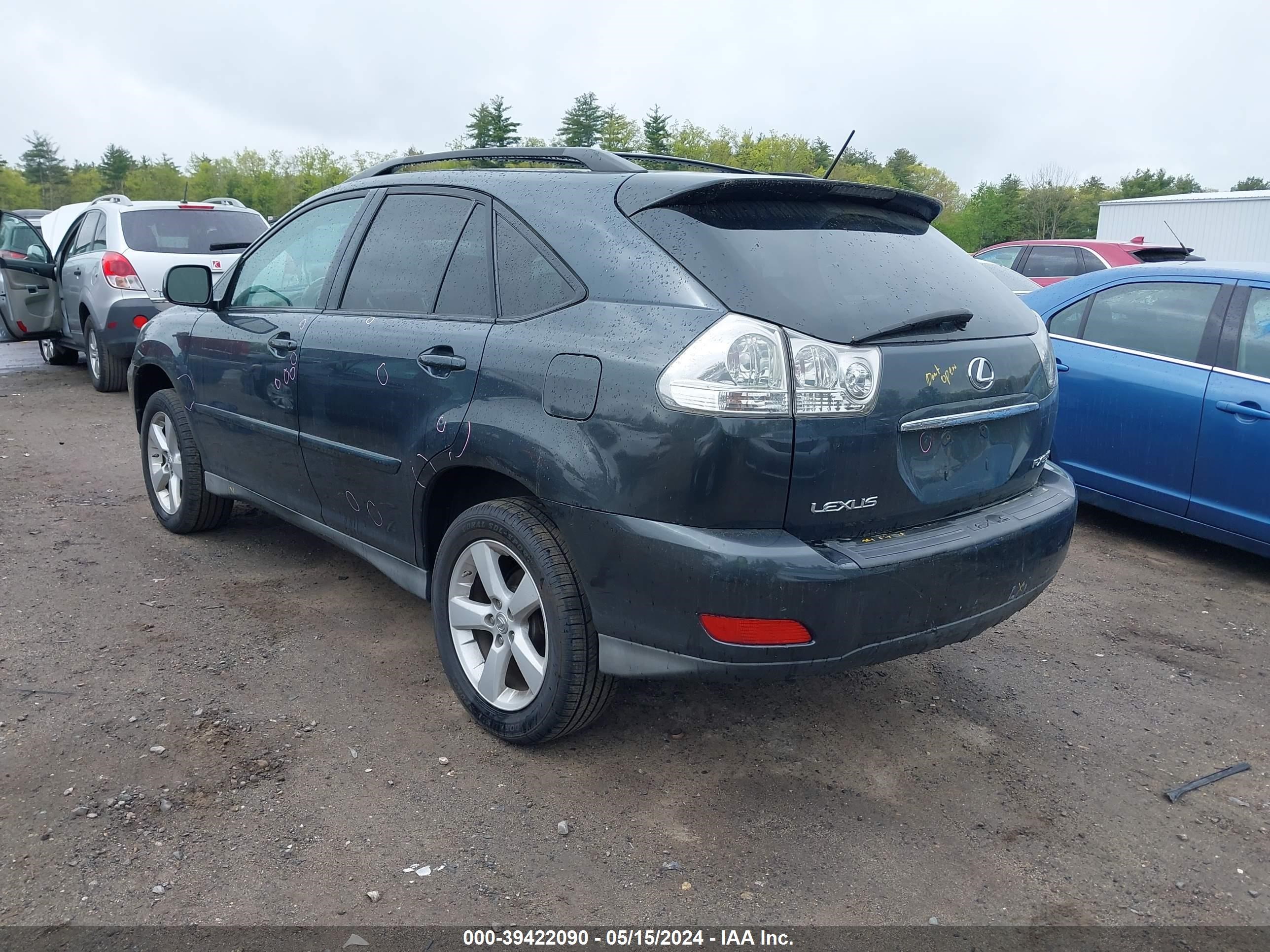 Photo 2 VIN: 2T2HK31U37C046322 - LEXUS RX 