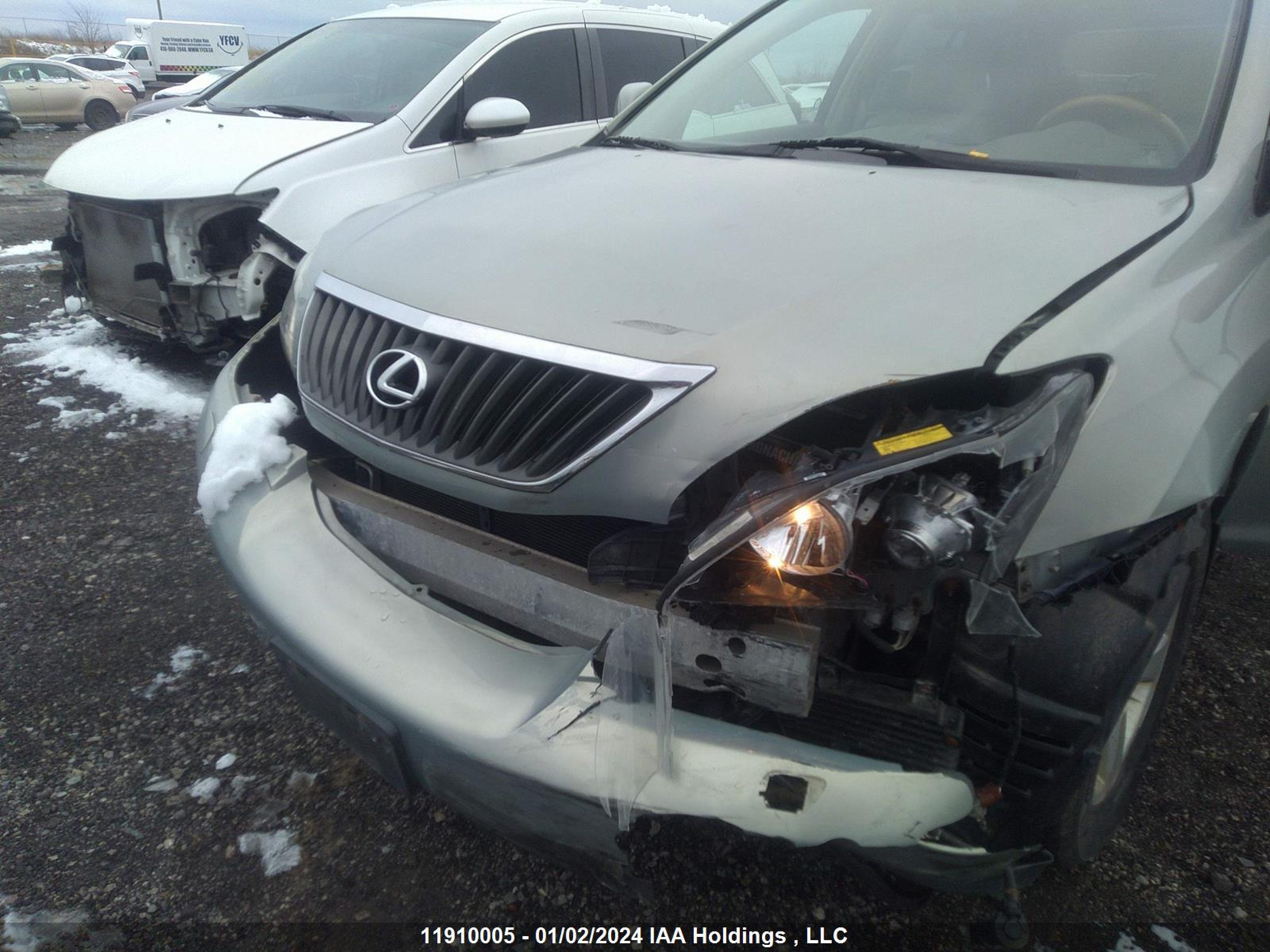 Photo 5 VIN: 2T2HK31U38C094338 - LEXUS RX 