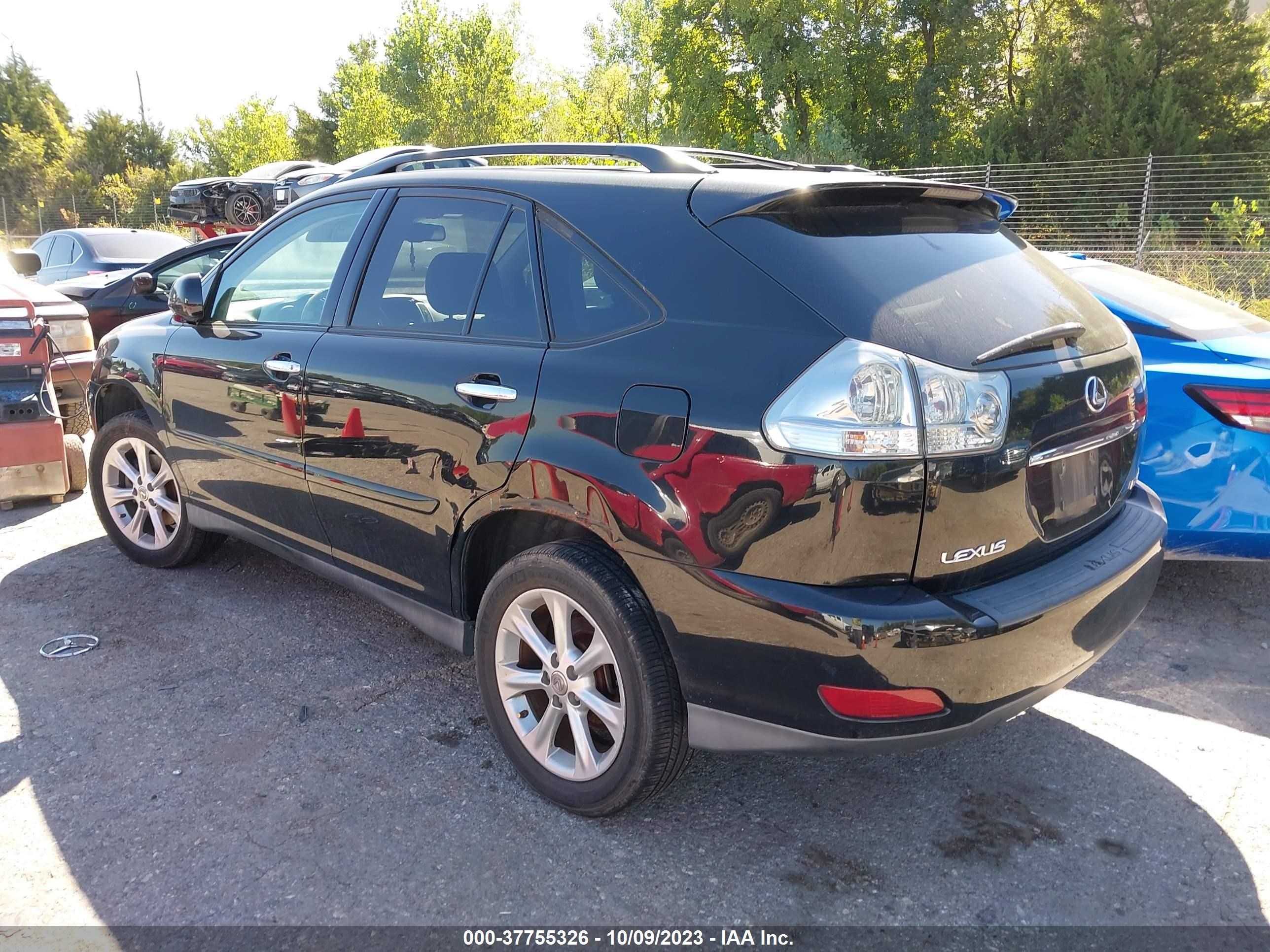 Photo 2 VIN: 2T2HK31U39C128523 - LEXUS RX 