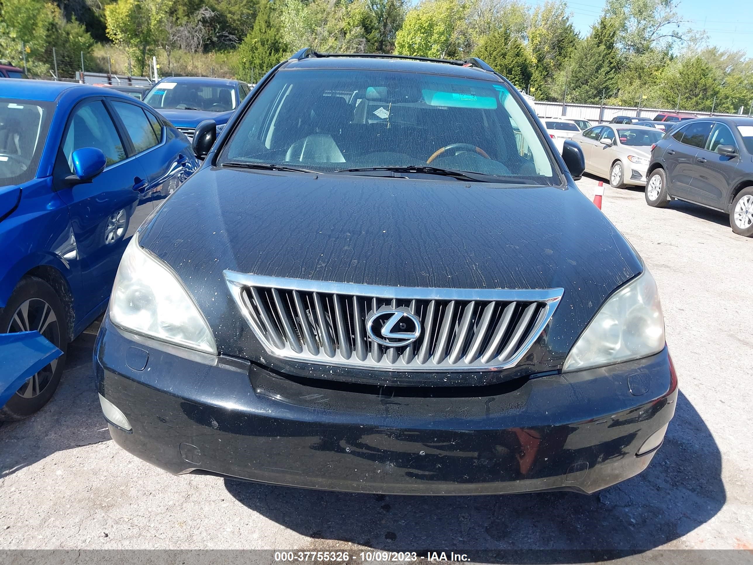 Photo 5 VIN: 2T2HK31U39C128523 - LEXUS RX 