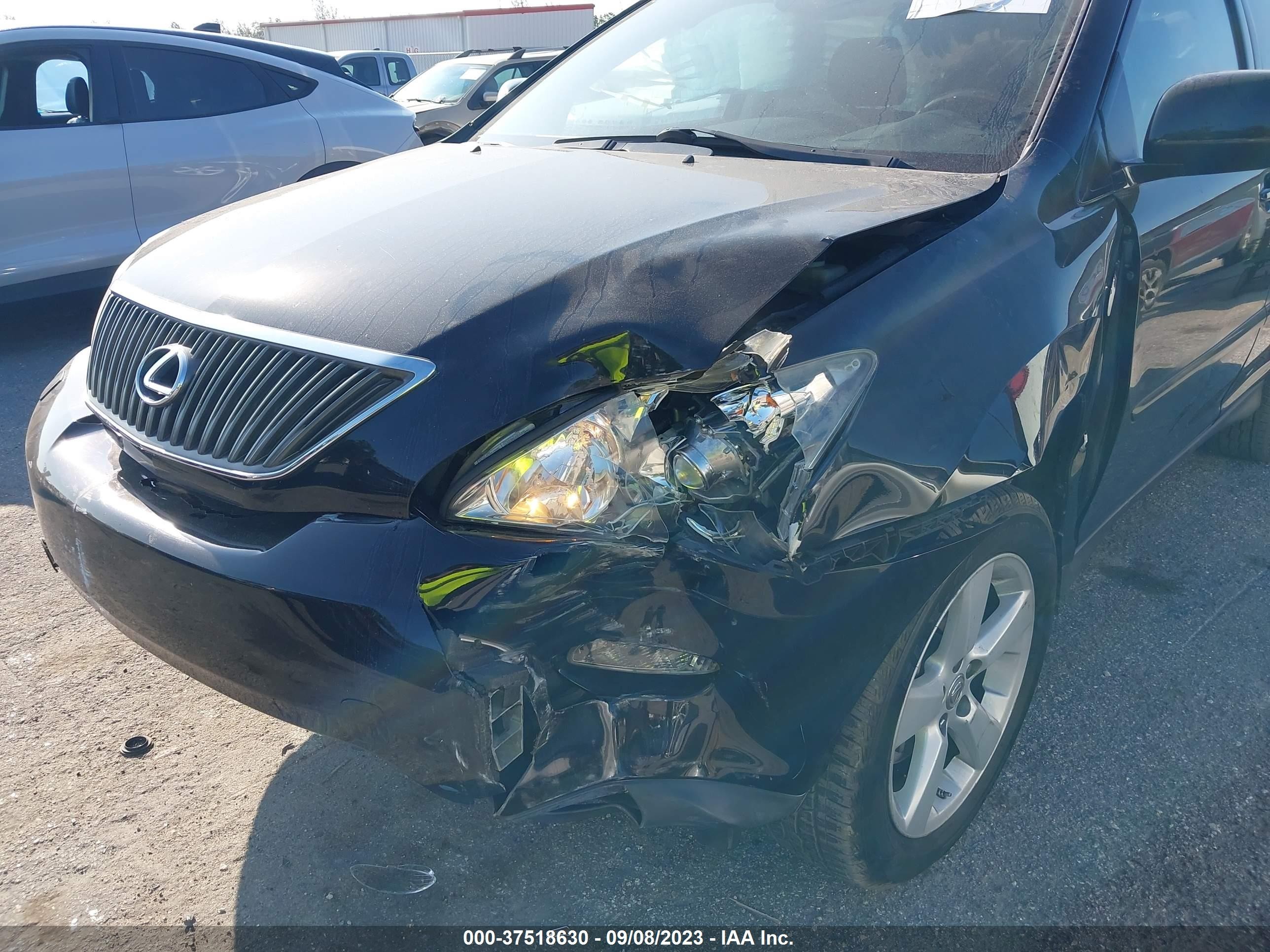 Photo 5 VIN: 2T2HK31U47C008324 - LEXUS RX 