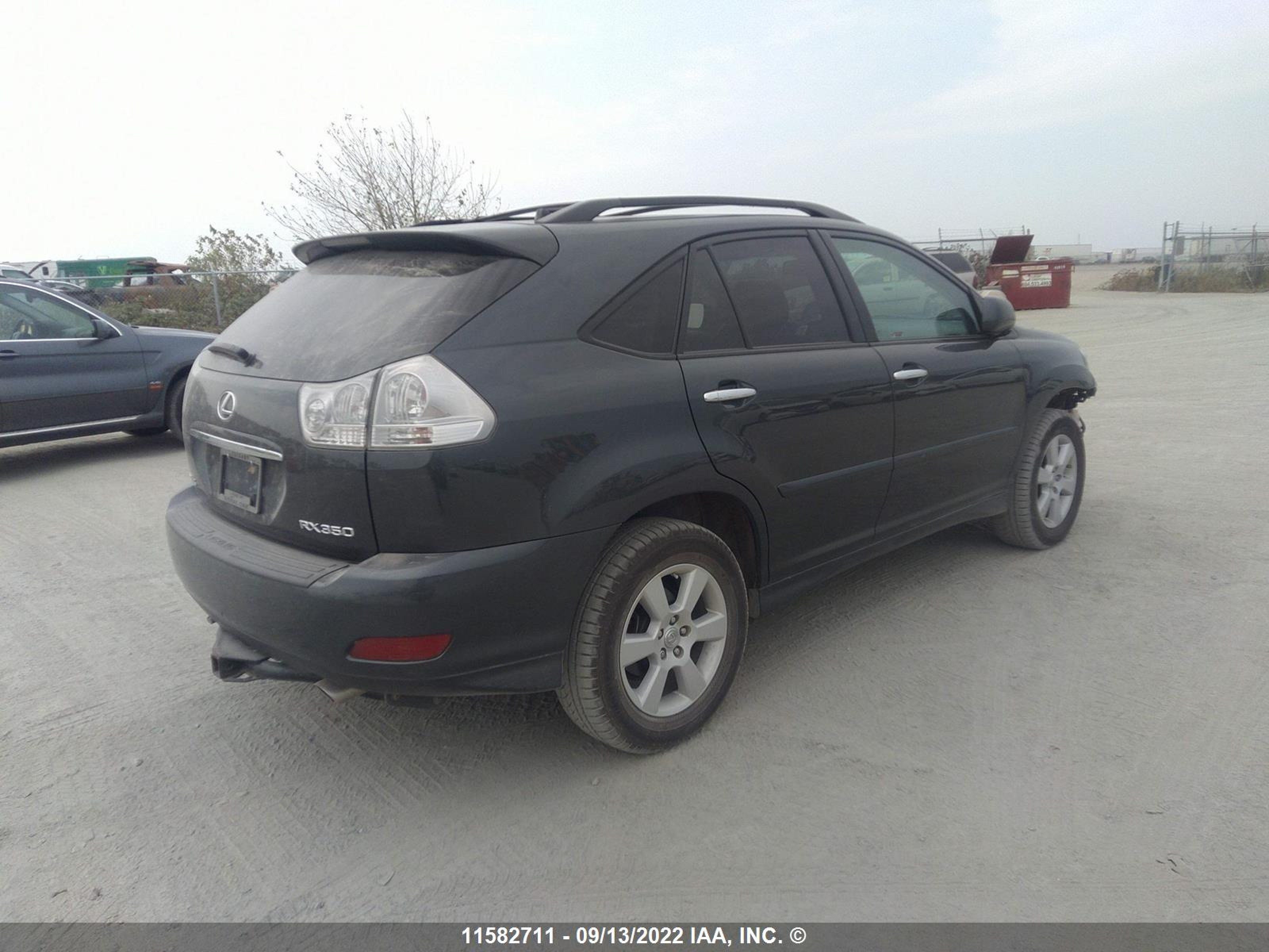 Photo 3 VIN: 2T2HK31U48C051661 - LEXUS RX 