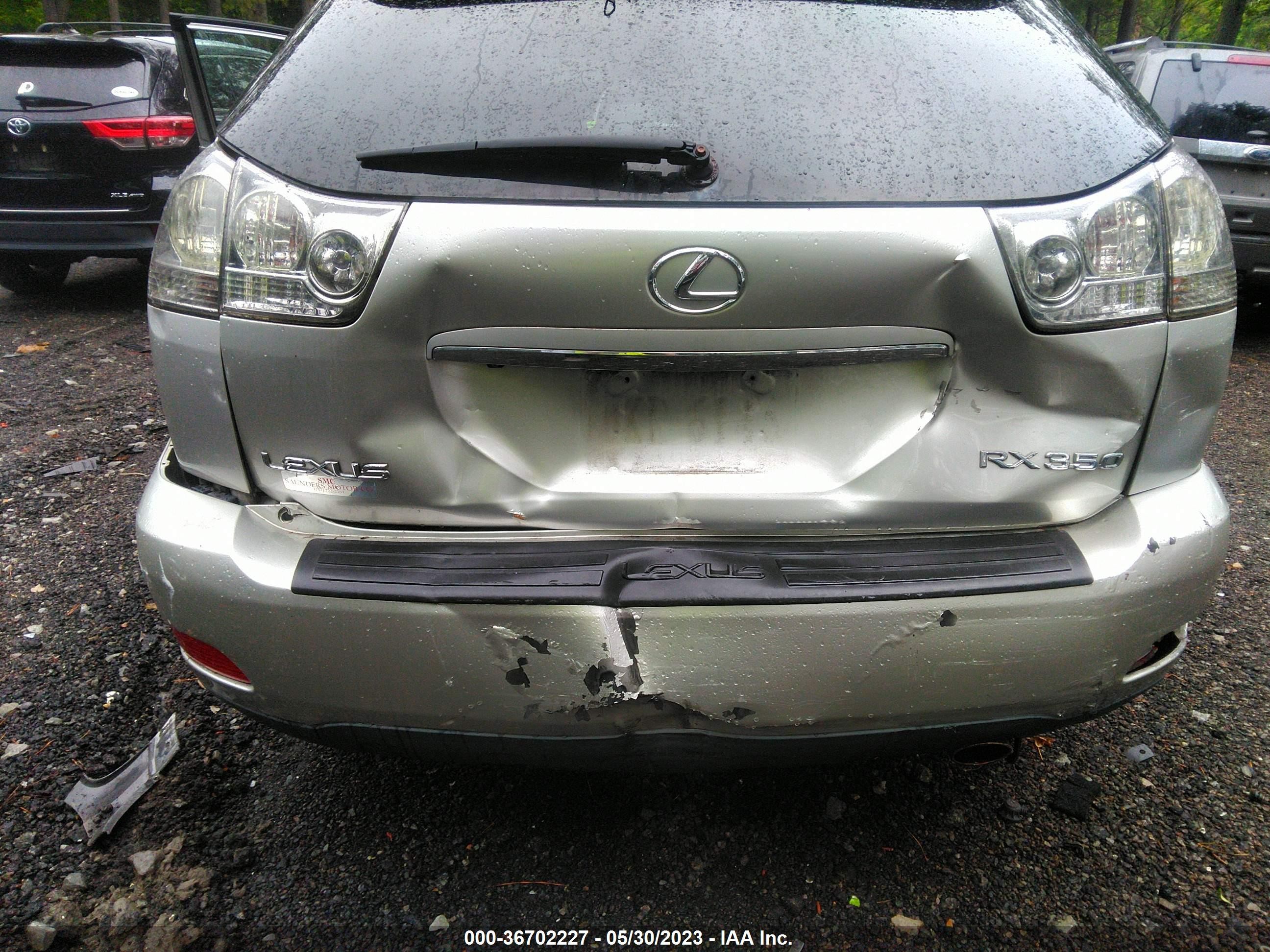 Photo 5 VIN: 2T2HK31U48C072851 - LEXUS RX 