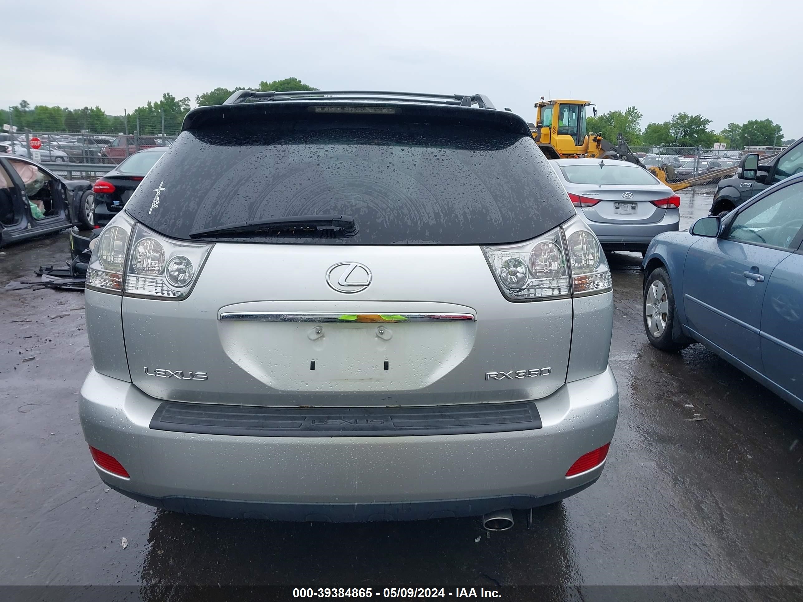 Photo 15 VIN: 2T2HK31U48C073885 - LEXUS RX 