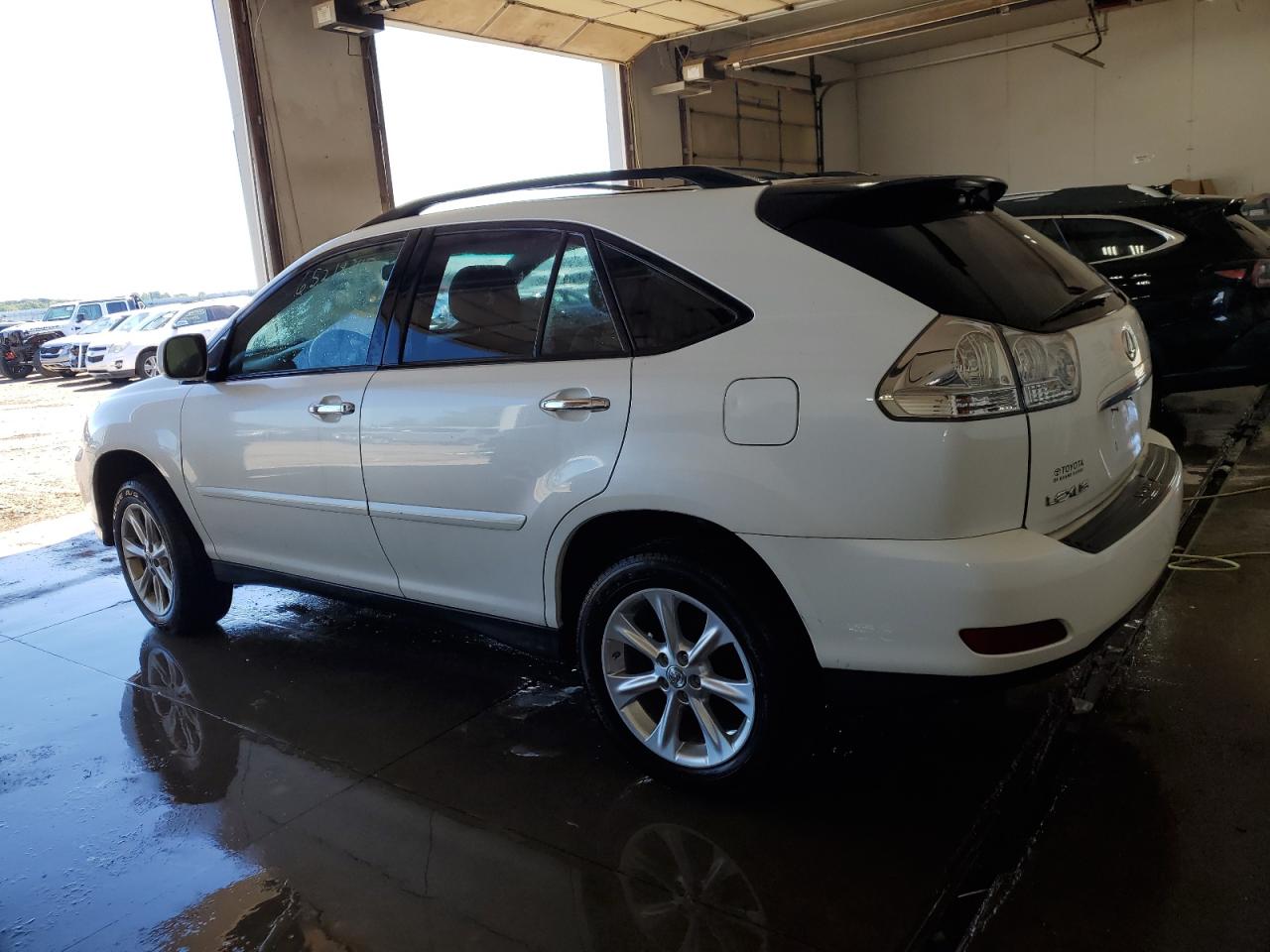 Photo 1 VIN: 2T2HK31U49C133259 - LEXUS RX 