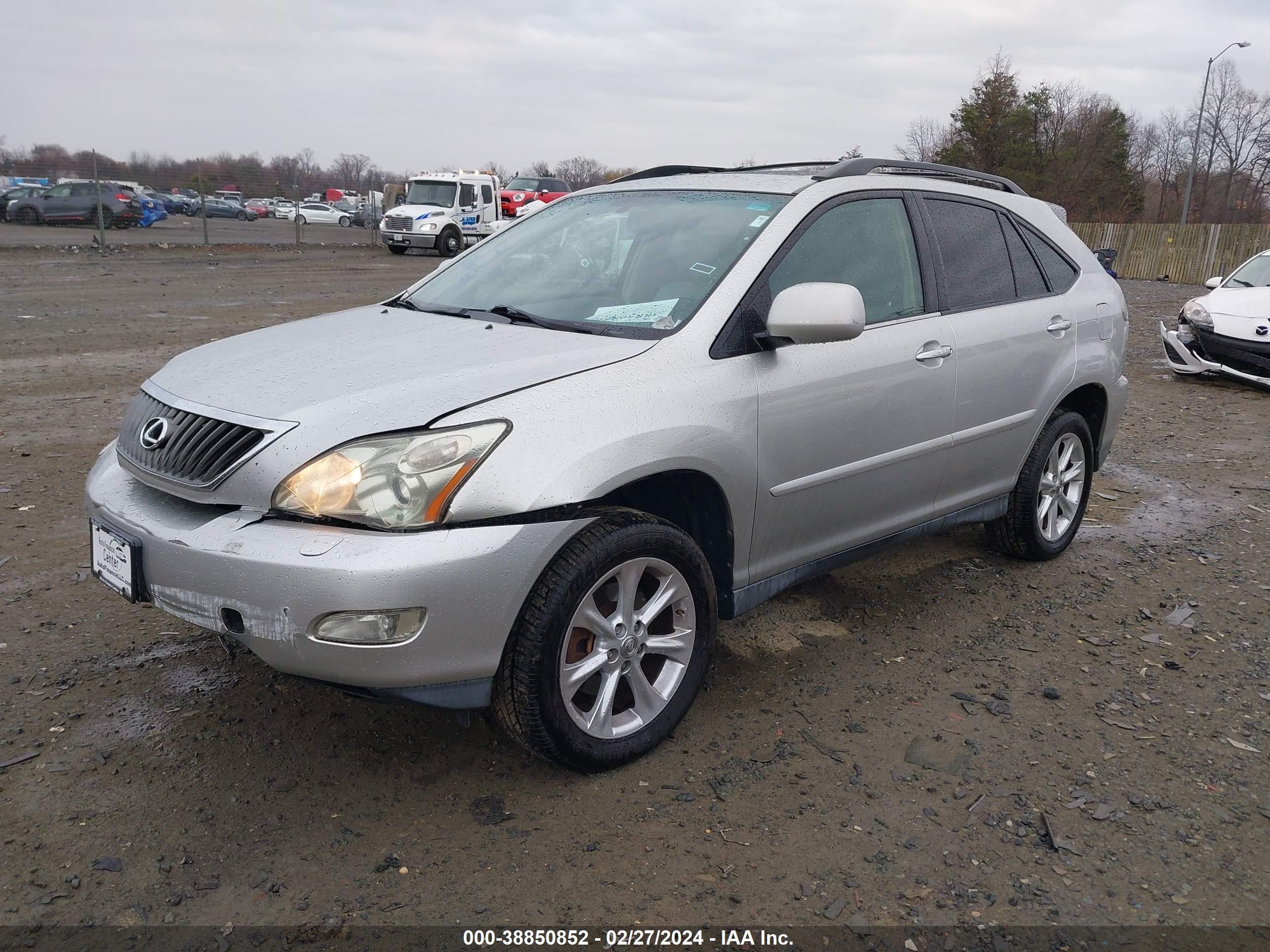 Photo 1 VIN: 2T2HK31U58C056450 - LEXUS RX 