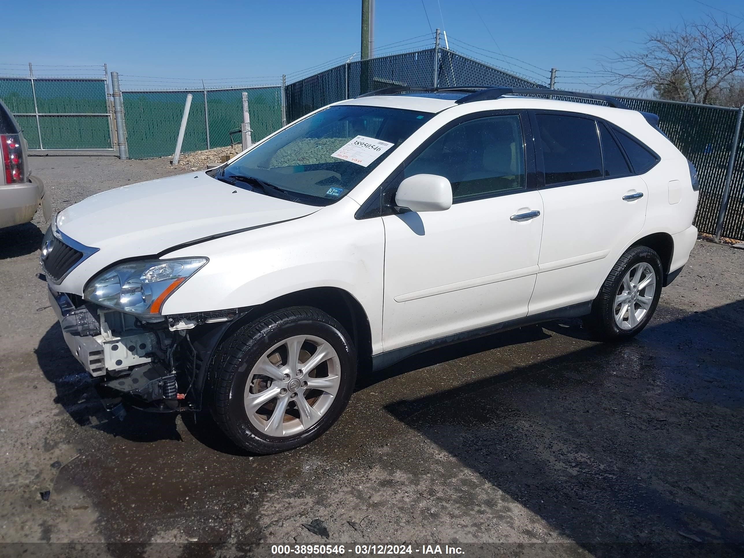 Photo 1 VIN: 2T2HK31U59C118401 - LEXUS RX 