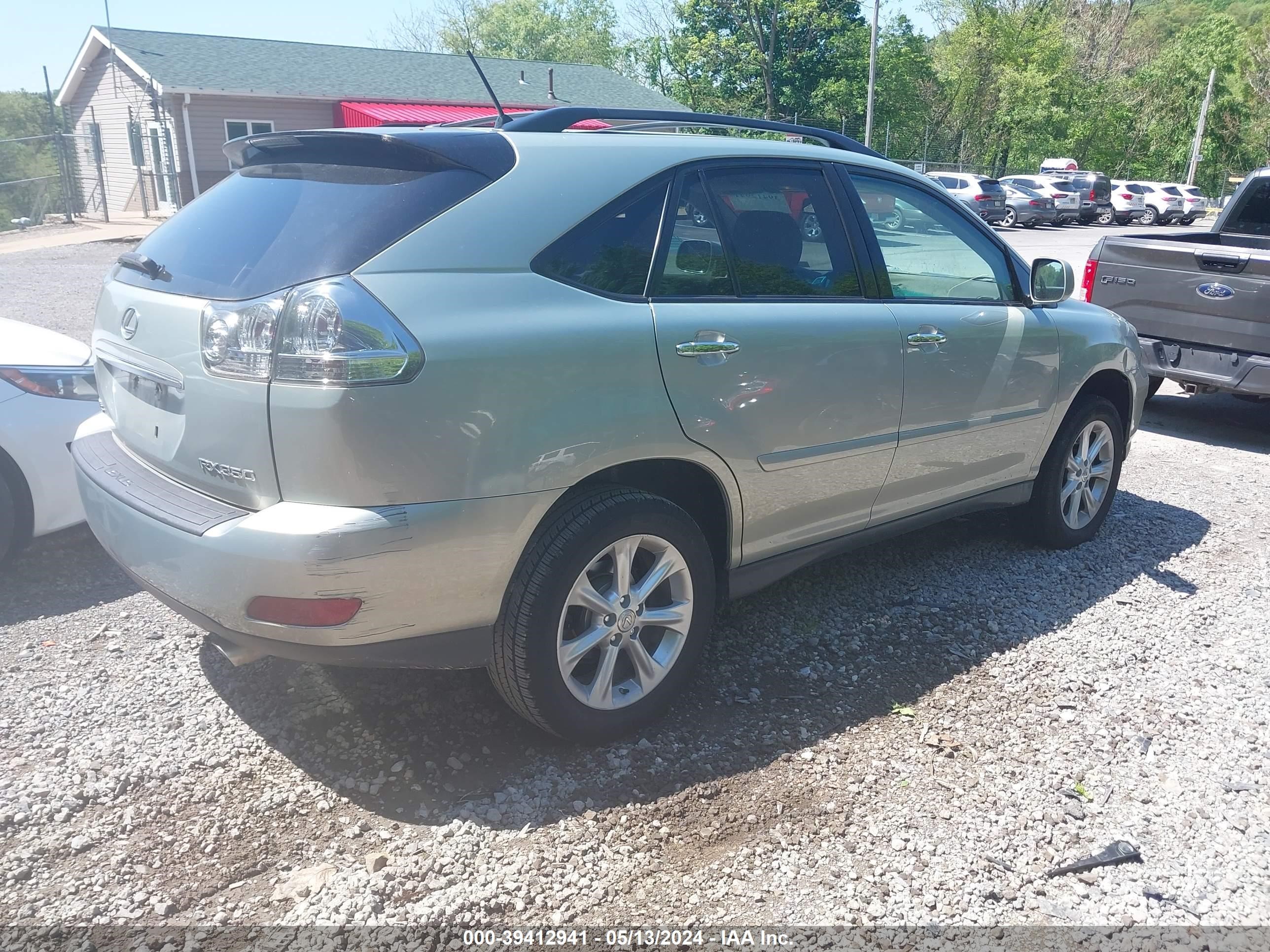 Photo 3 VIN: 2T2HK31U59C123646 - LEXUS RX 