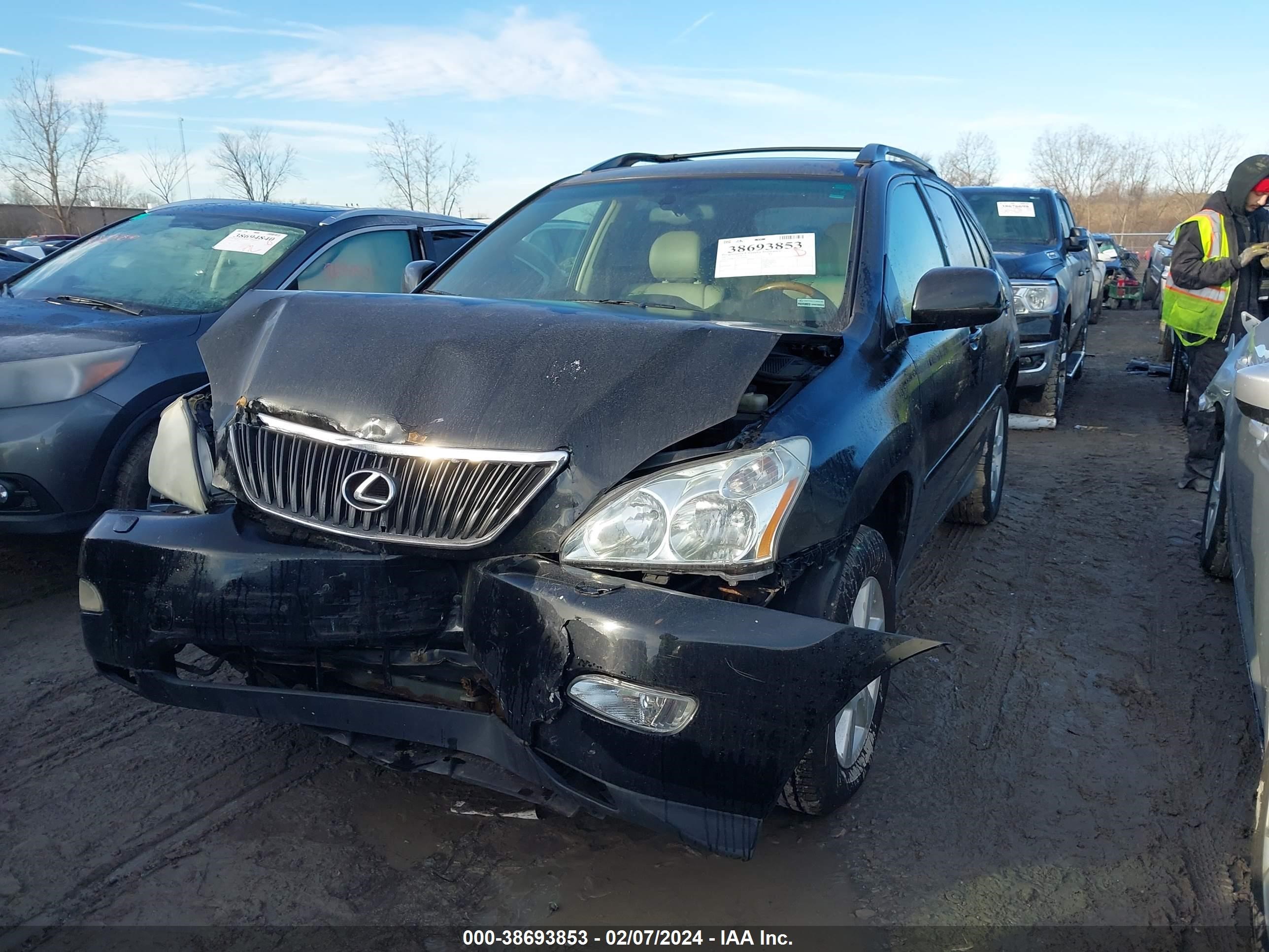 Photo 1 VIN: 2T2HK31U67C001956 - LEXUS RX 