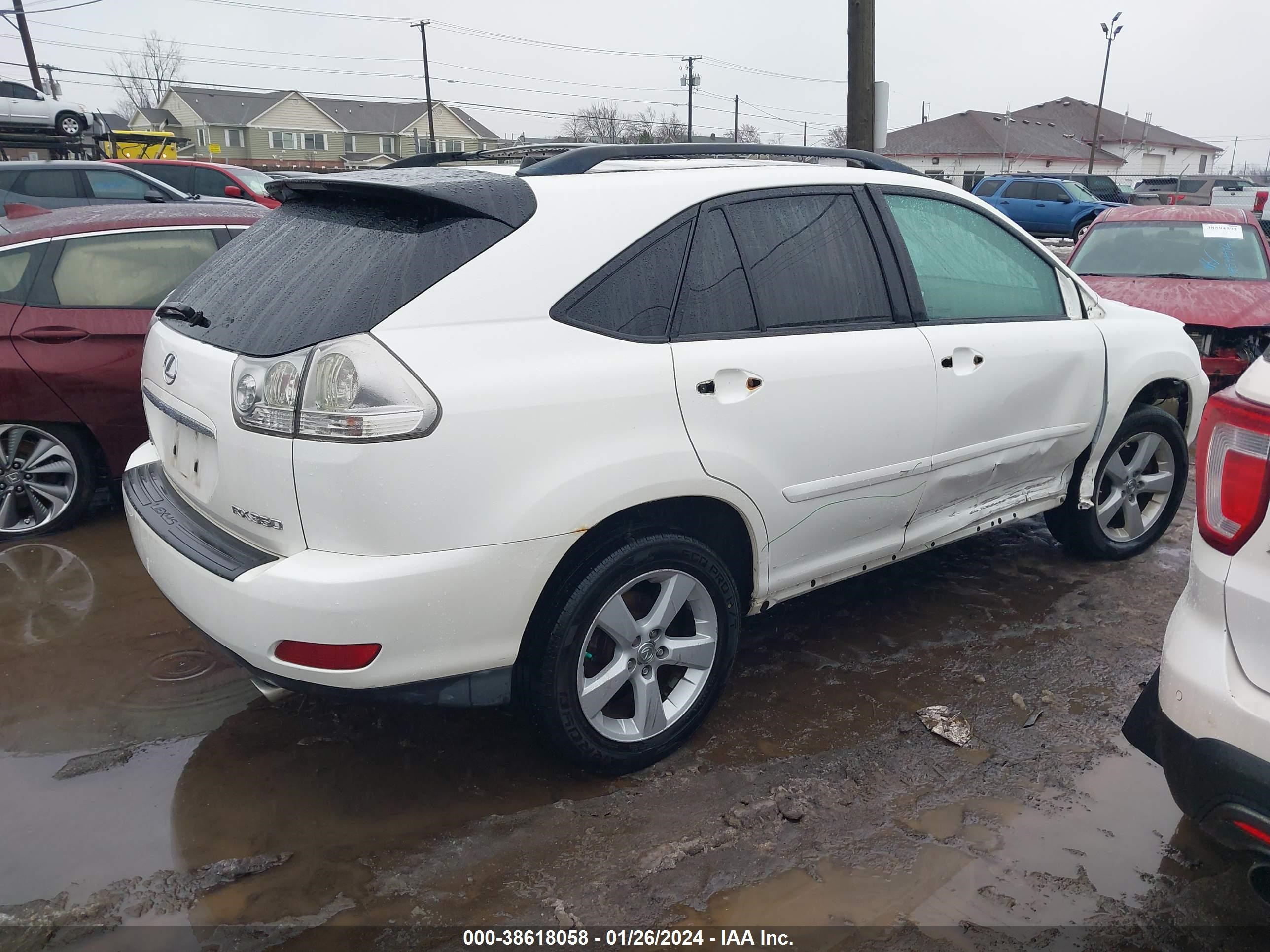 Photo 3 VIN: 2T2HK31U67C019535 - LEXUS RX 