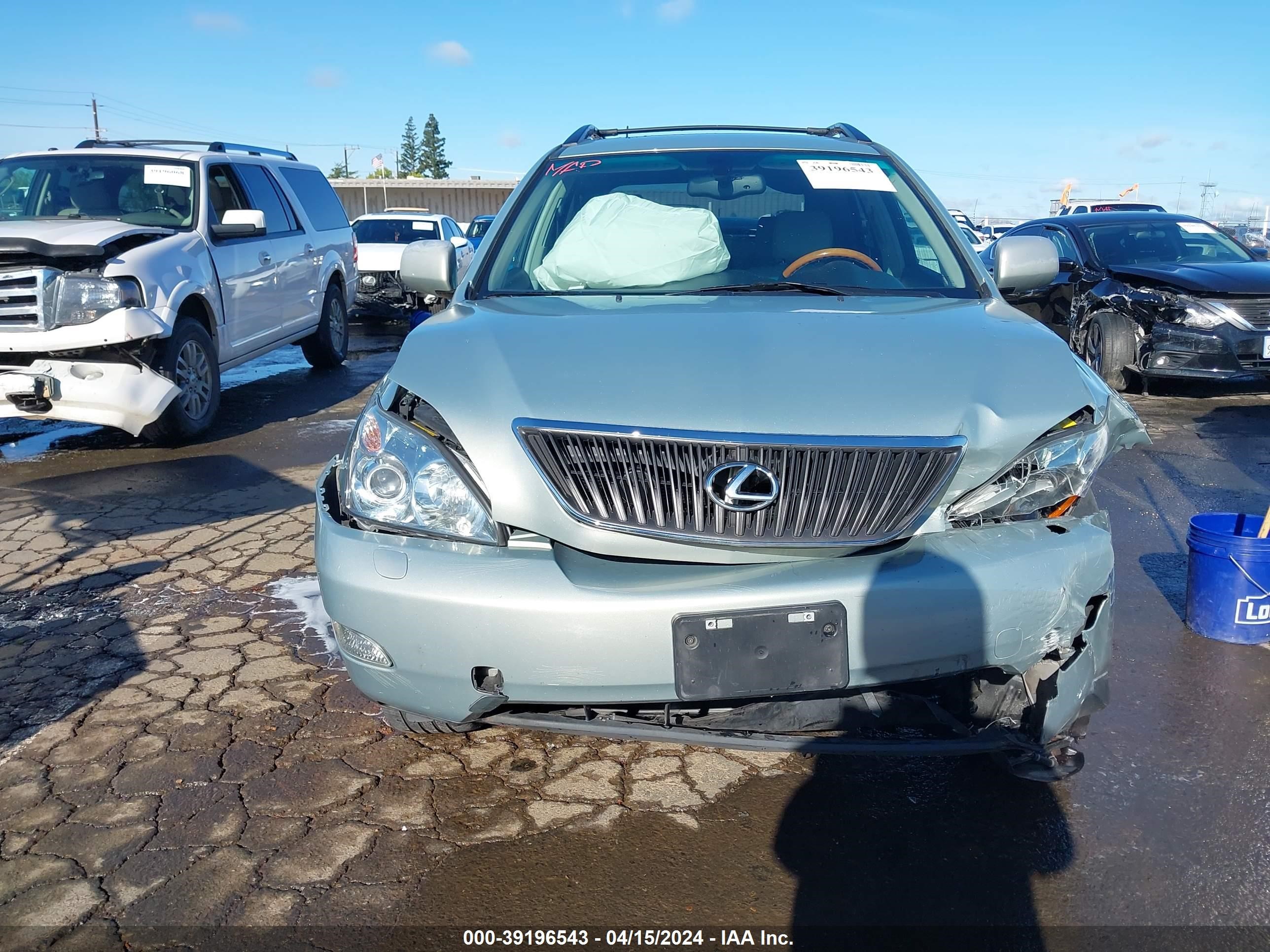 Photo 11 VIN: 2T2HK31U67C019633 - LEXUS RX 