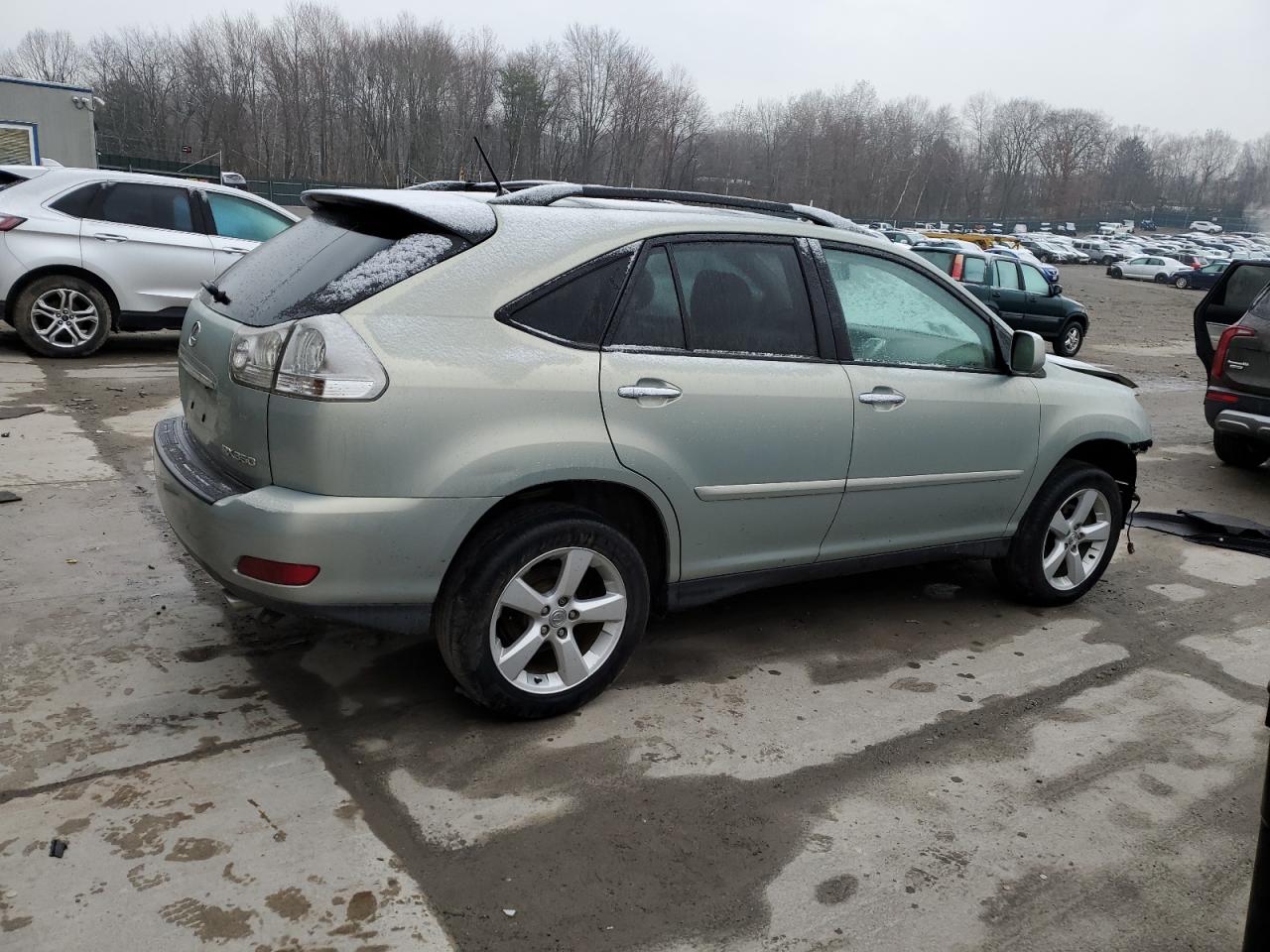 Photo 2 VIN: 2T2HK31U68C093927 - LEXUS RX 