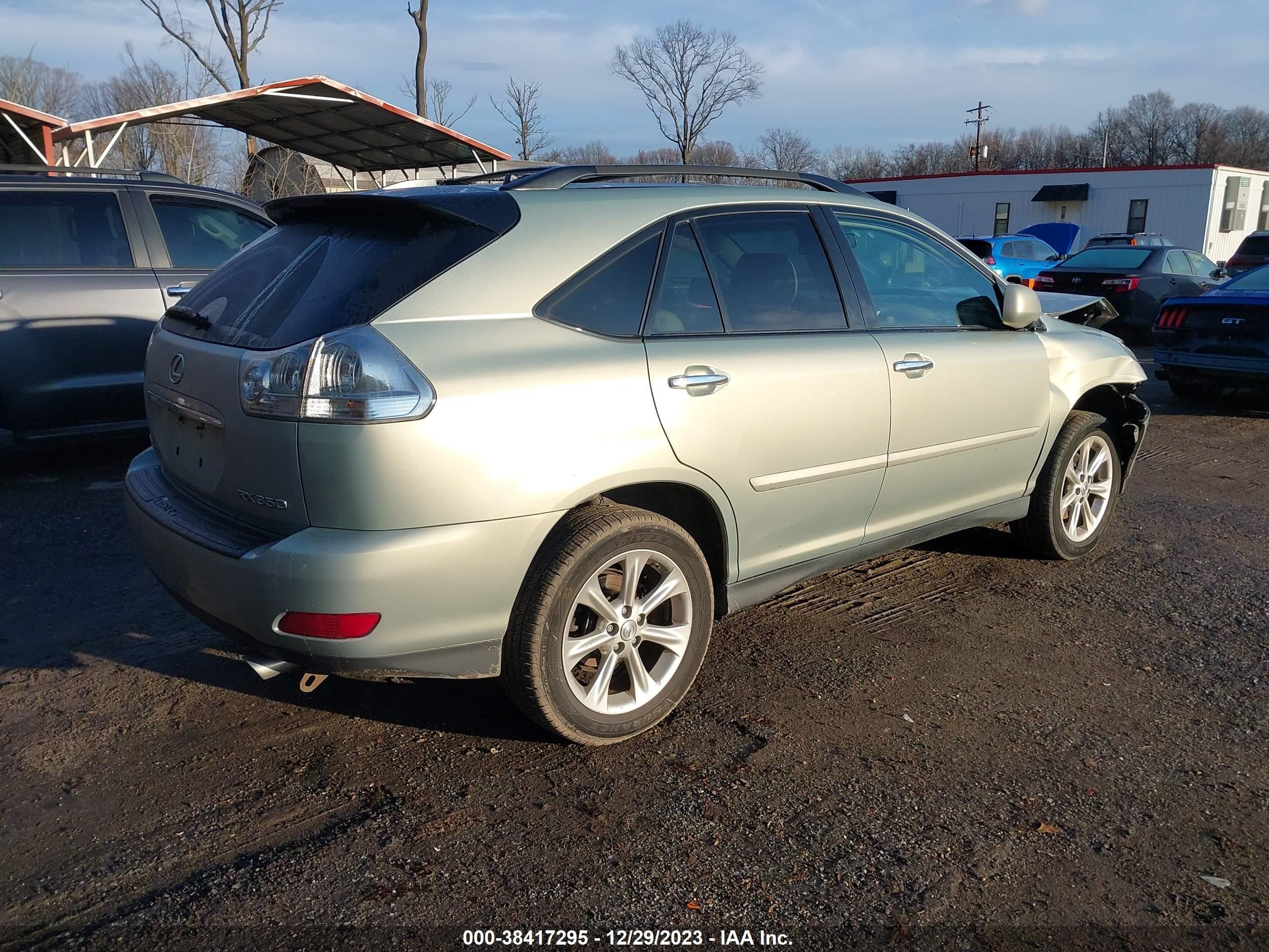 Photo 3 VIN: 2T2HK31U69C112784 - LEXUS RX 