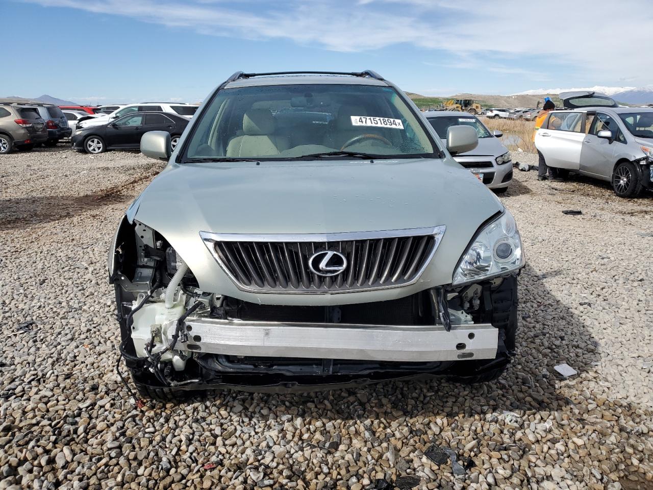 Photo 4 VIN: 2T2HK31U69C126216 - LEXUS RX 