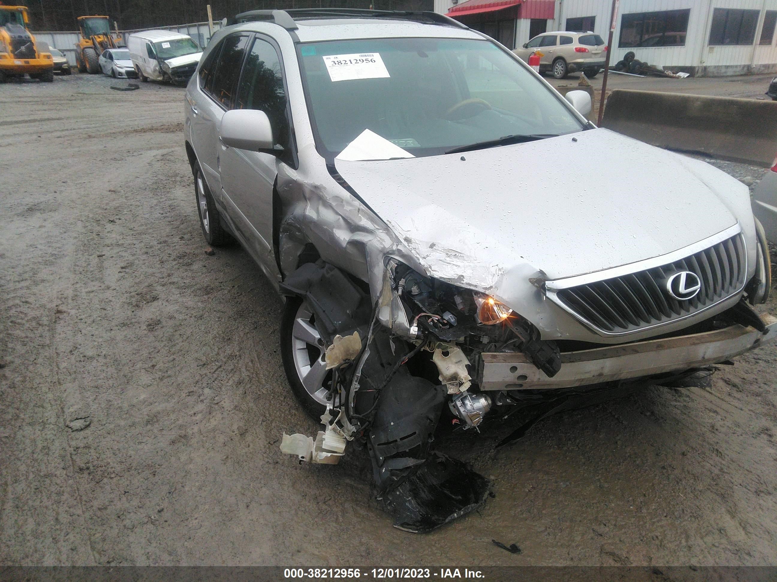 Photo 5 VIN: 2T2HK31U78C062900 - LEXUS RX 