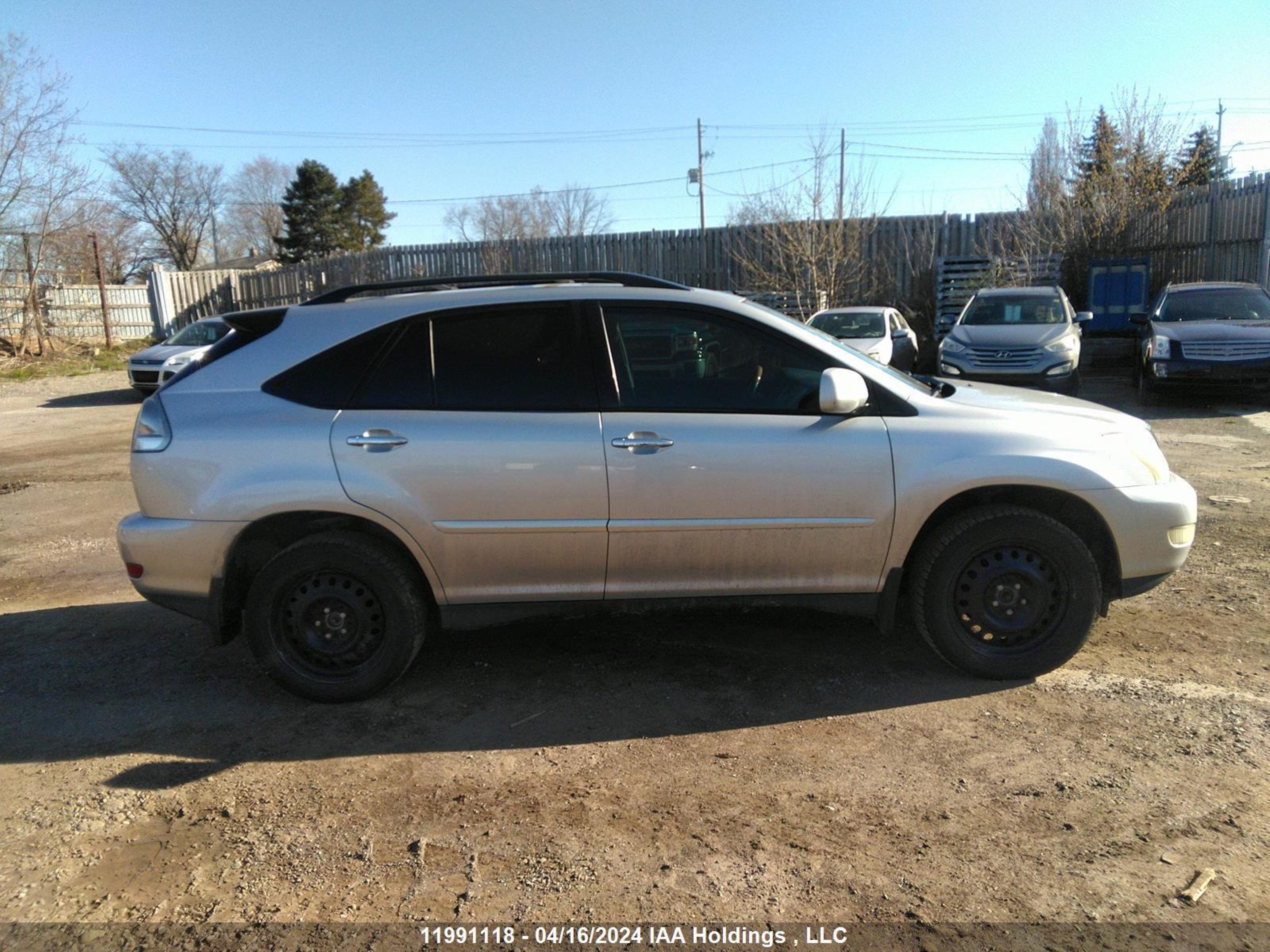 Photo 12 VIN: 2T2HK31U78C063691 - LEXUS RX 