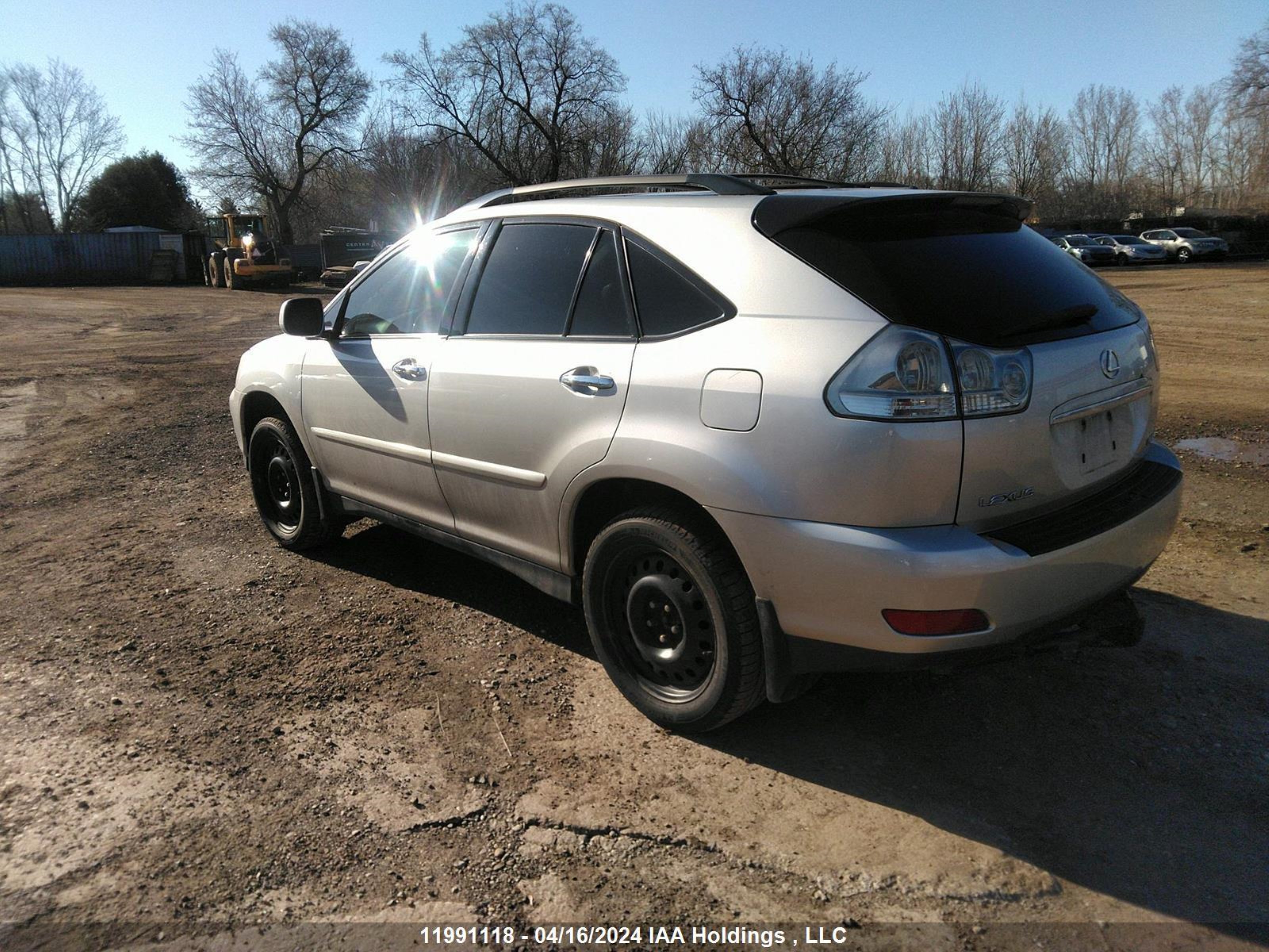 Photo 2 VIN: 2T2HK31U78C063691 - LEXUS RX 