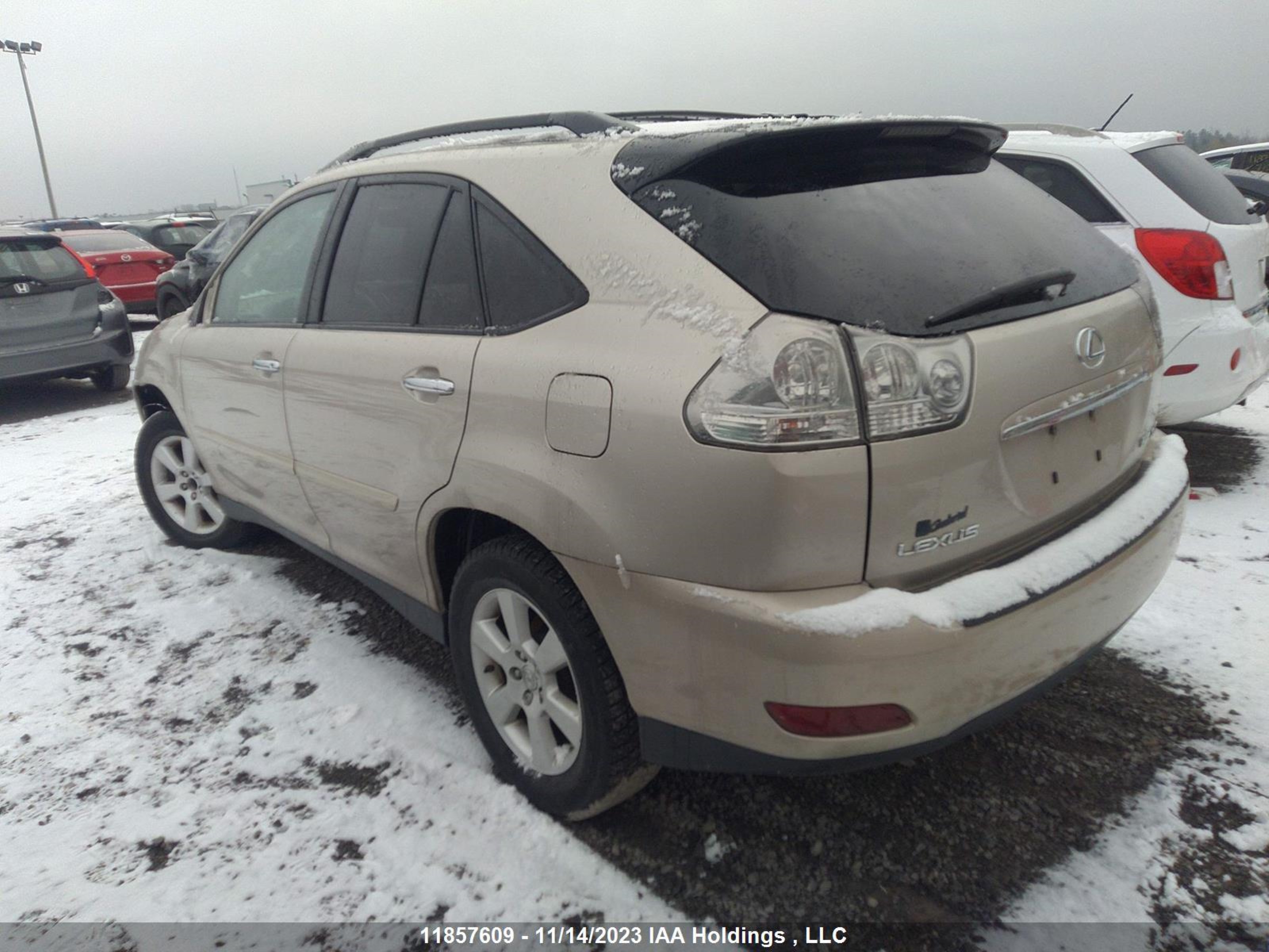 Photo 2 VIN: 2T2HK31U78C070480 - LEXUS RX 