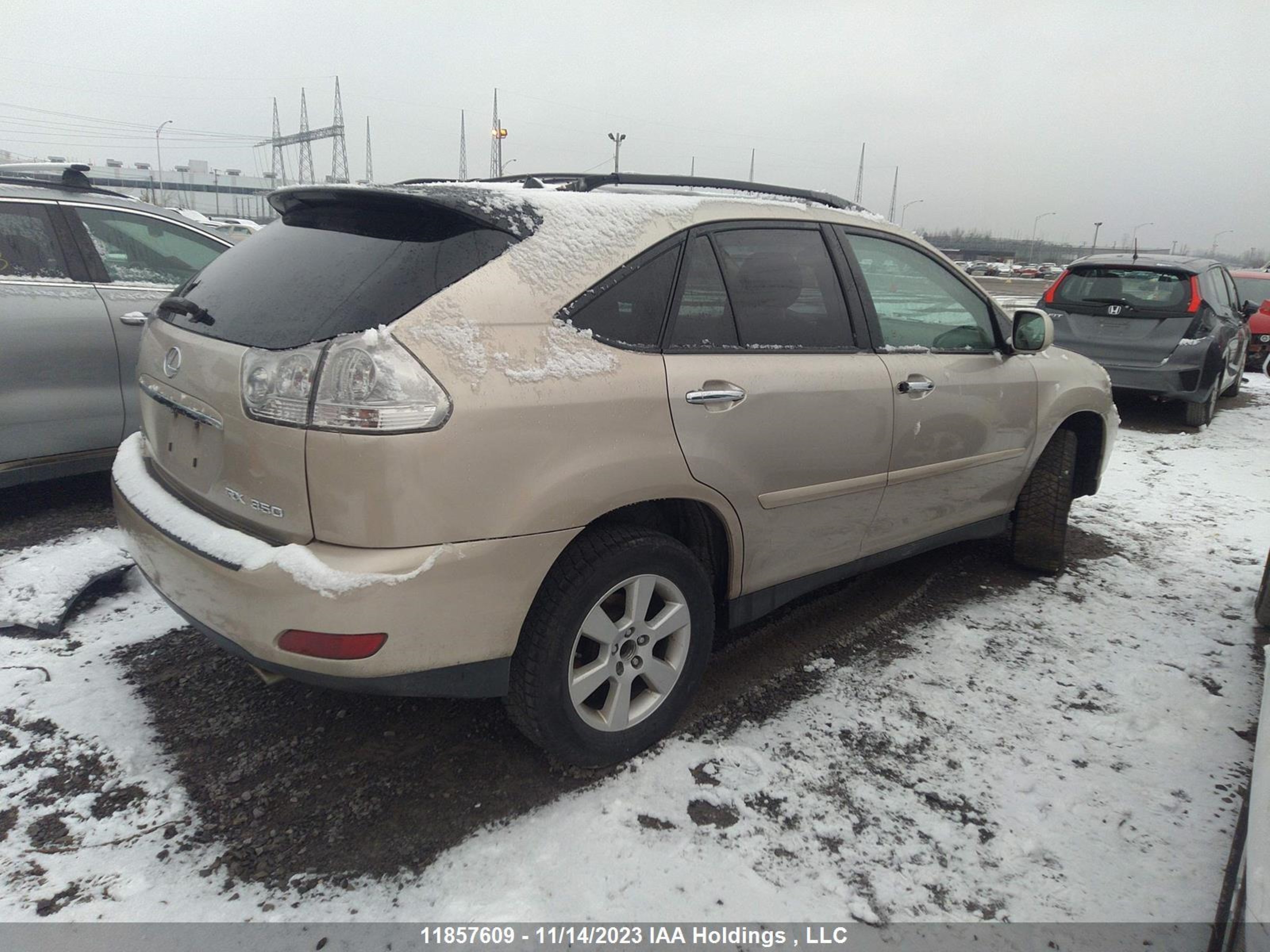 Photo 3 VIN: 2T2HK31U78C070480 - LEXUS RX 