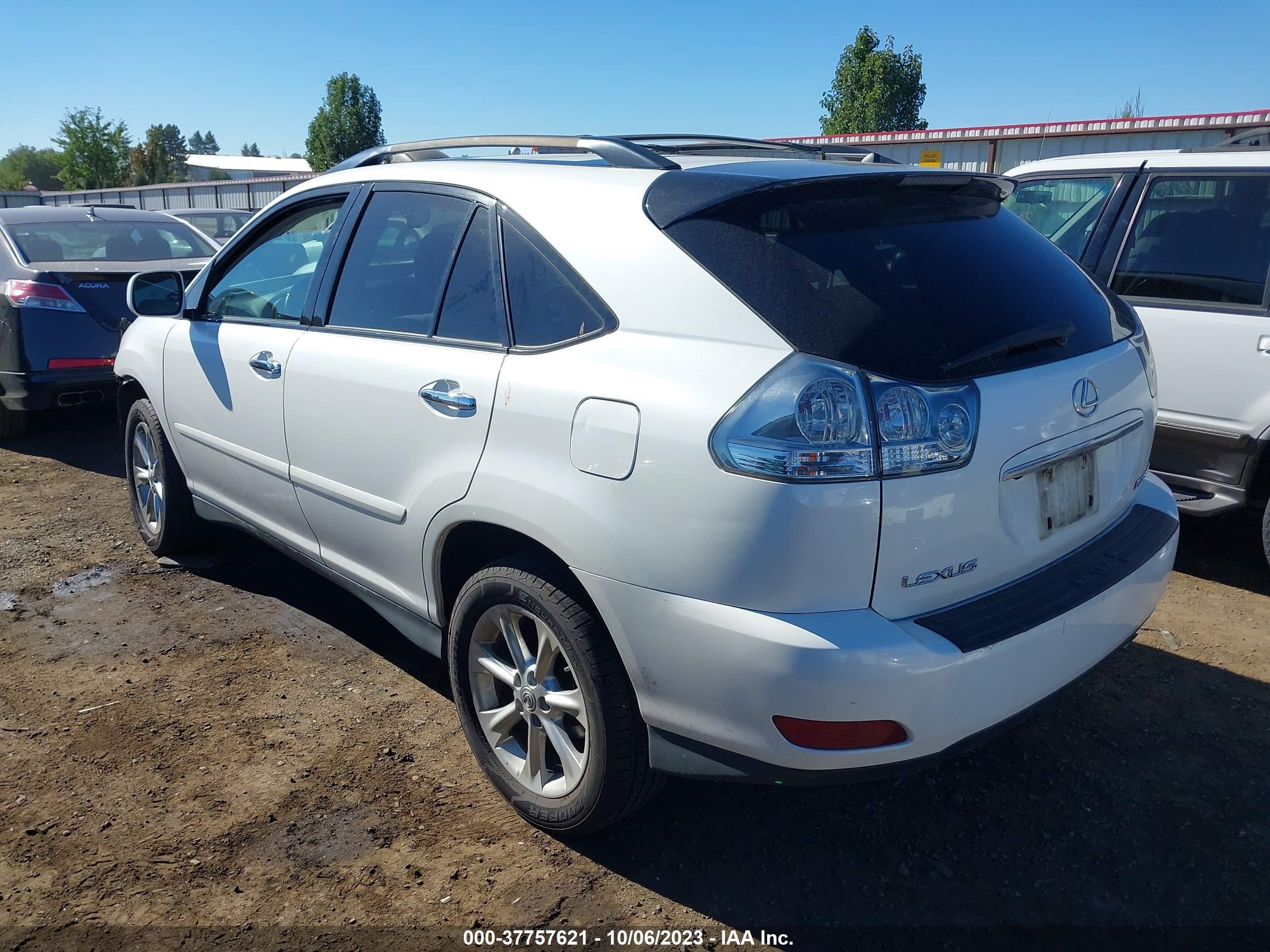 Photo 2 VIN: 2T2HK31U79C126564 - LEXUS RX 