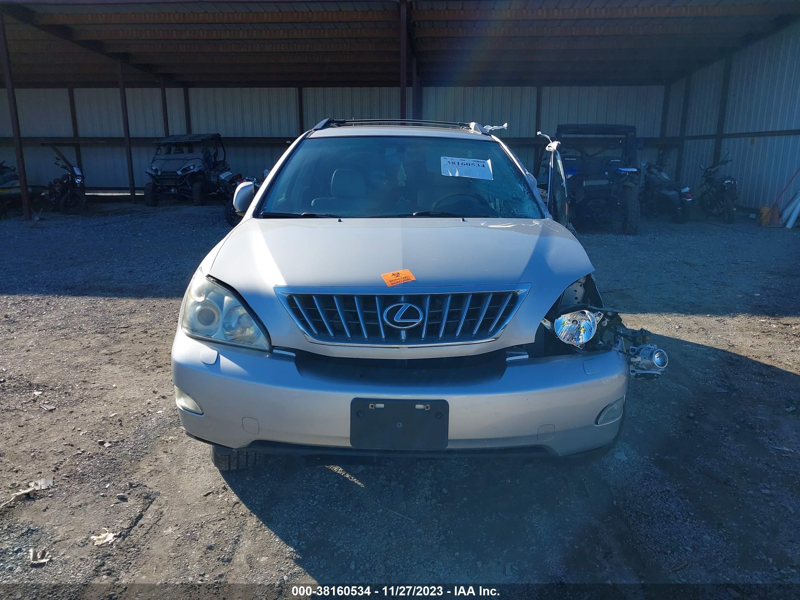 Photo 11 VIN: 2T2HK31U79C130906 - LEXUS RX 