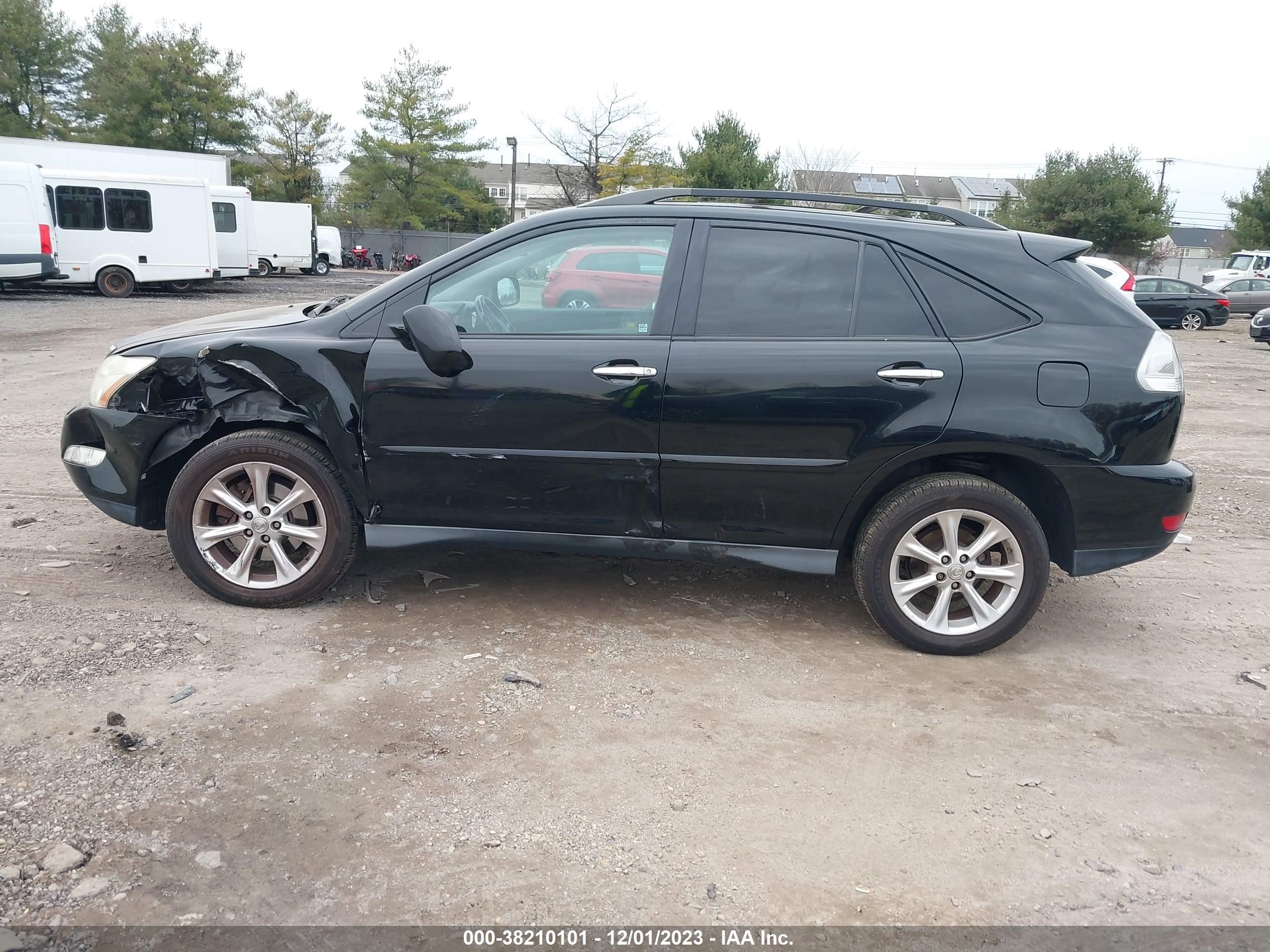 Photo 13 VIN: 2T2HK31U88C054210 - LEXUS RX 