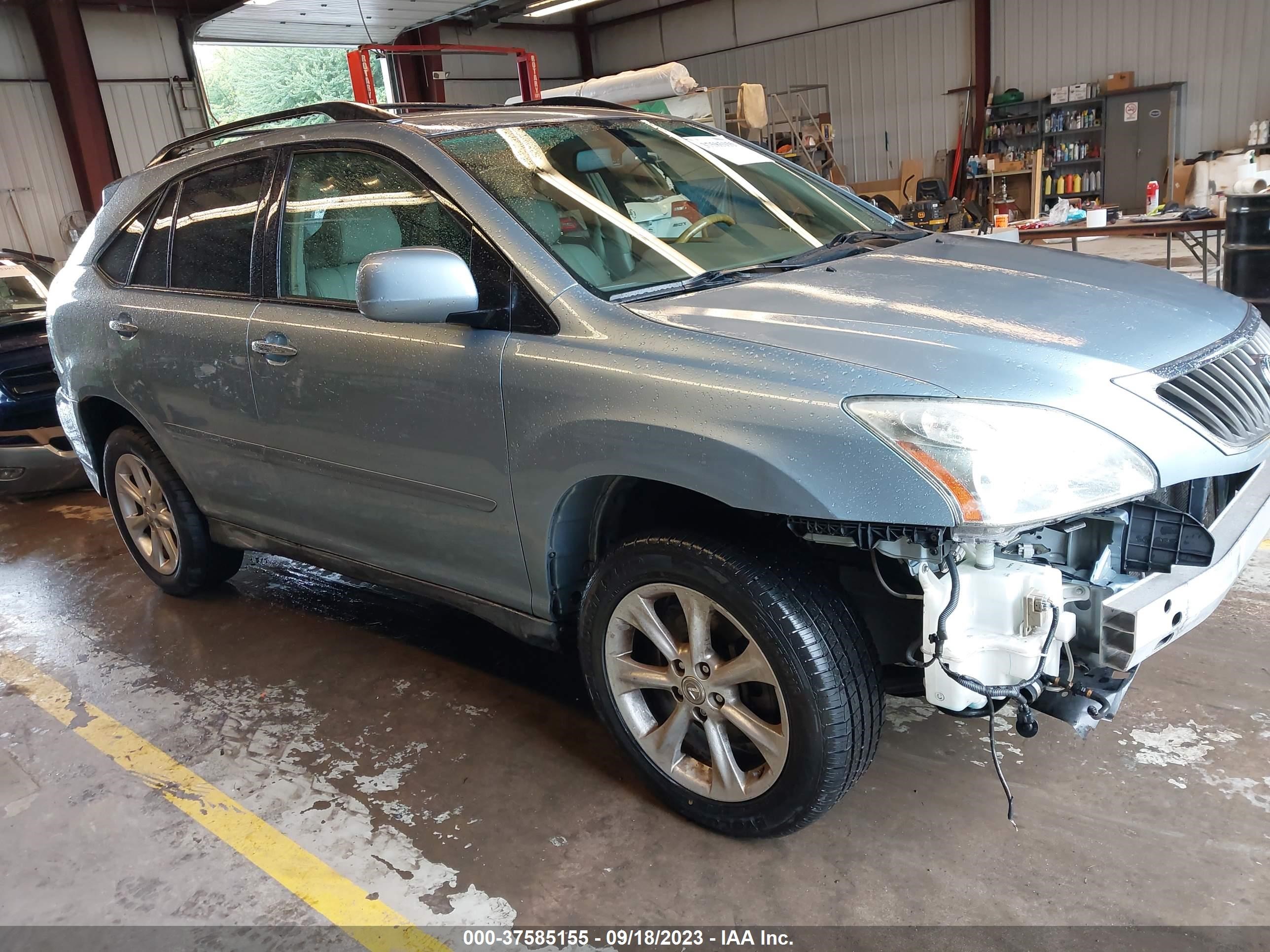 Photo 0 VIN: 2T2HK31U88C066941 - LEXUS RX 