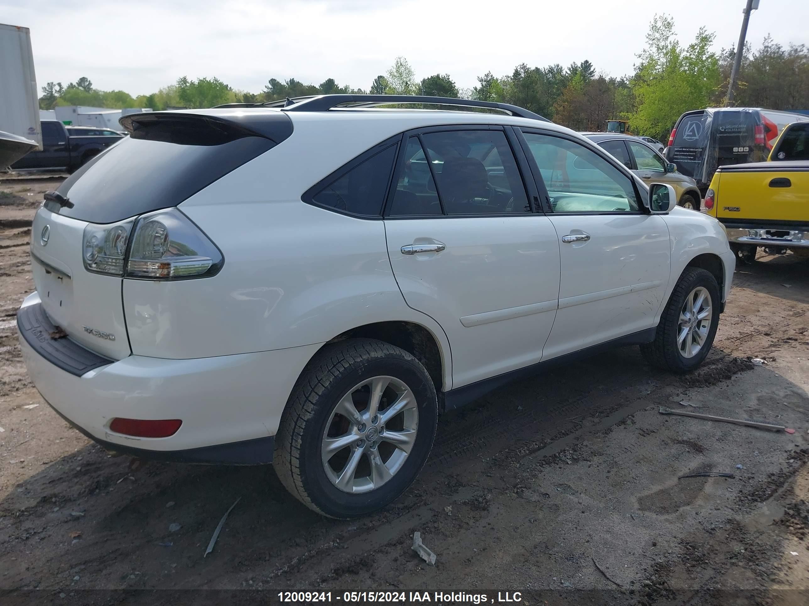 Photo 3 VIN: 2T2HK31U89C105433 - LEXUS RX 