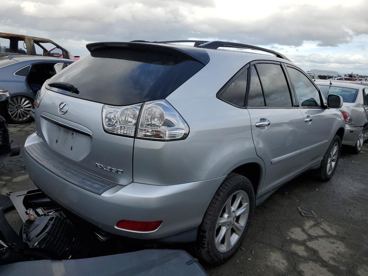 Photo 2 VIN: 2T2HK31U89C113175 - LEXUS RX 