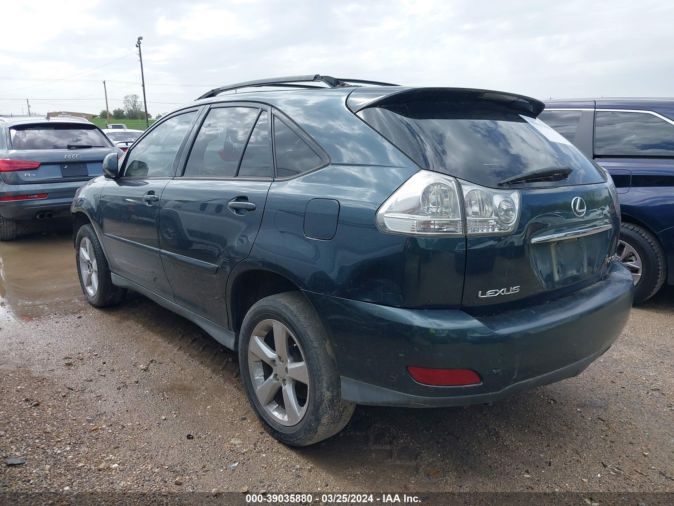 Photo 2 VIN: 2T2HK31U97C005600 - LEXUS RX350 