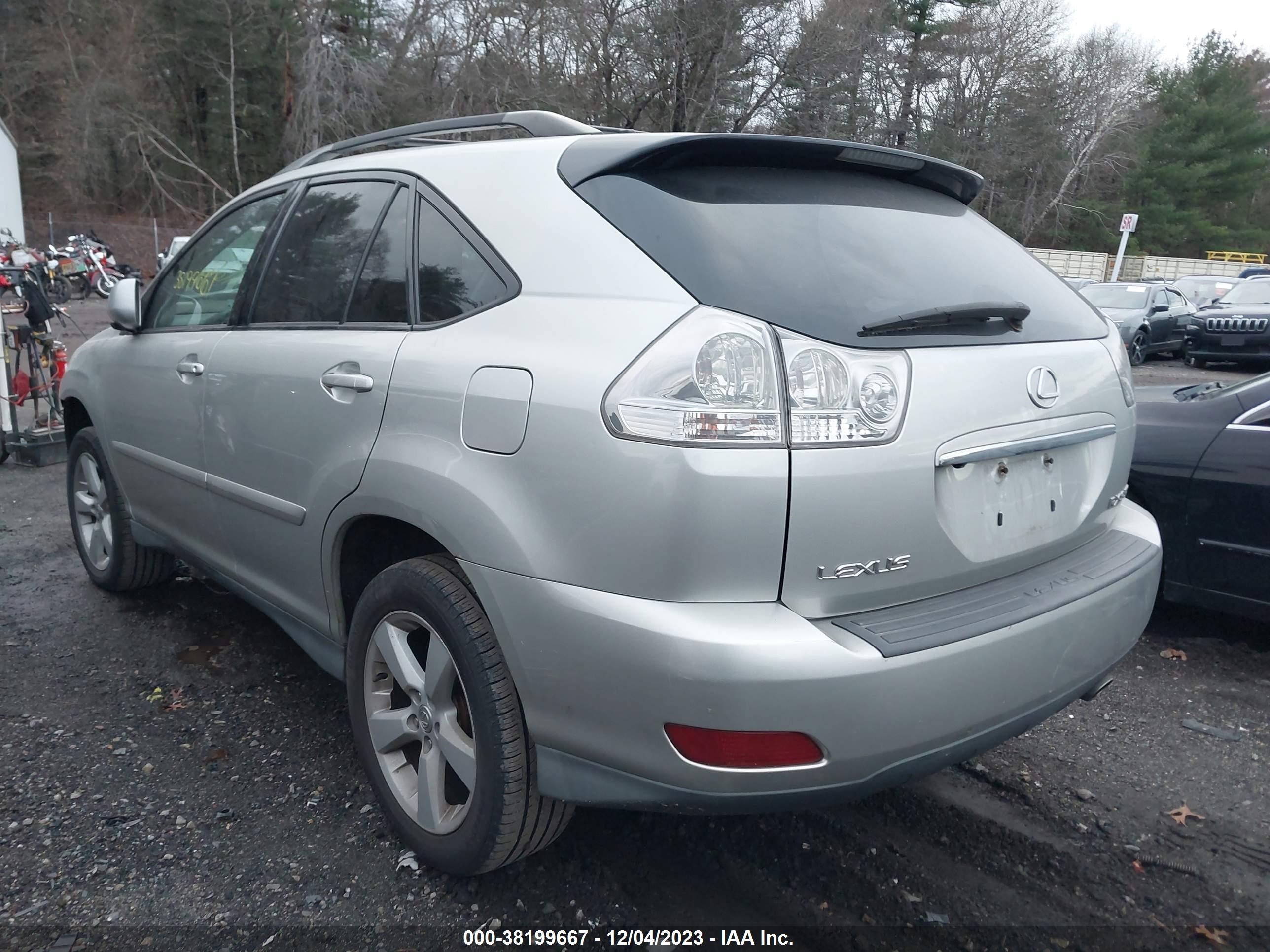 Photo 2 VIN: 2T2HK31U97C018072 - LEXUS RX 