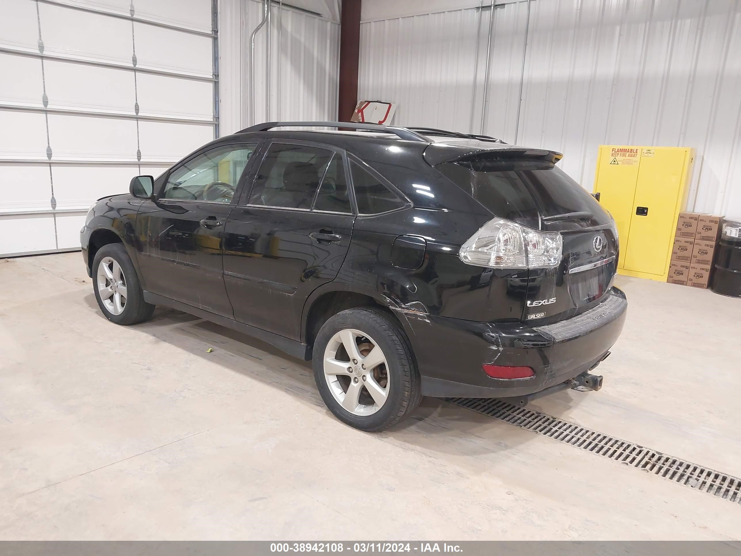 Photo 2 VIN: 2T2HK31U97C020047 - LEXUS RX 