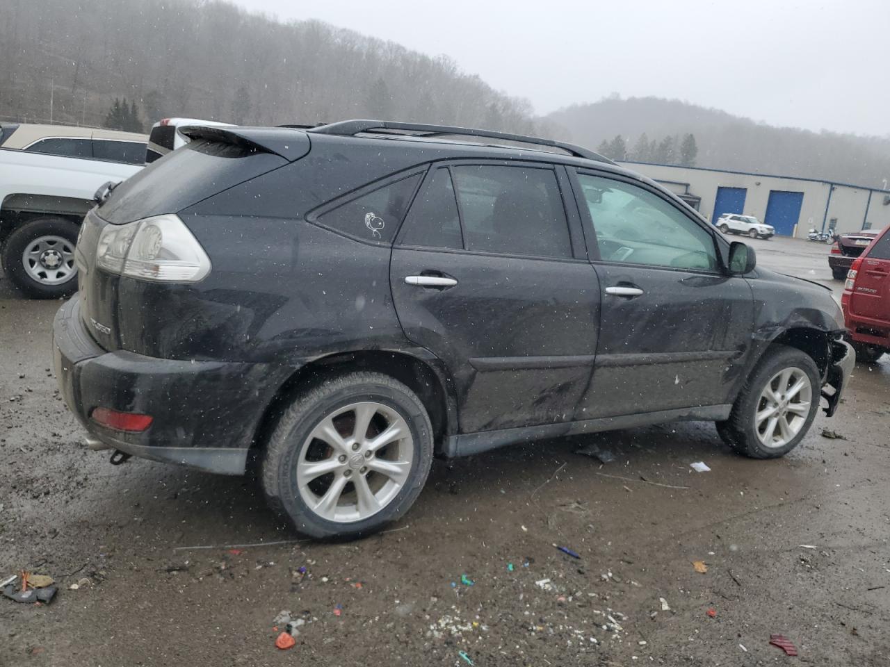 Photo 2 VIN: 2T2HK31U99C102380 - LEXUS RX 