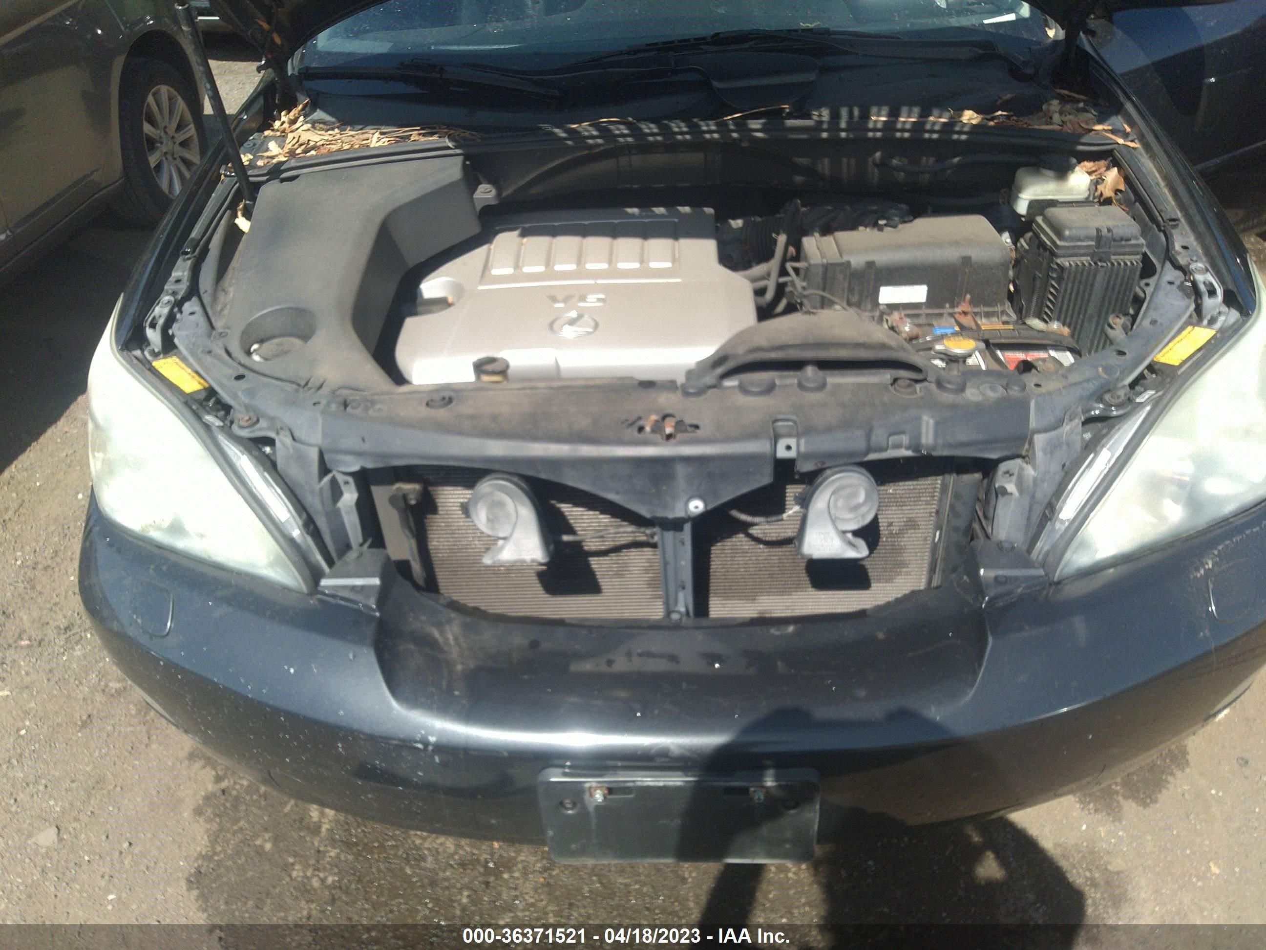 Photo 9 VIN: 2T2HK31U99C118207 - LEXUS RX 