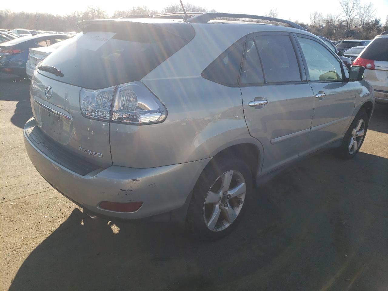 Photo 2 VIN: 2T2HK31UX8C064804 - LEXUS RX 