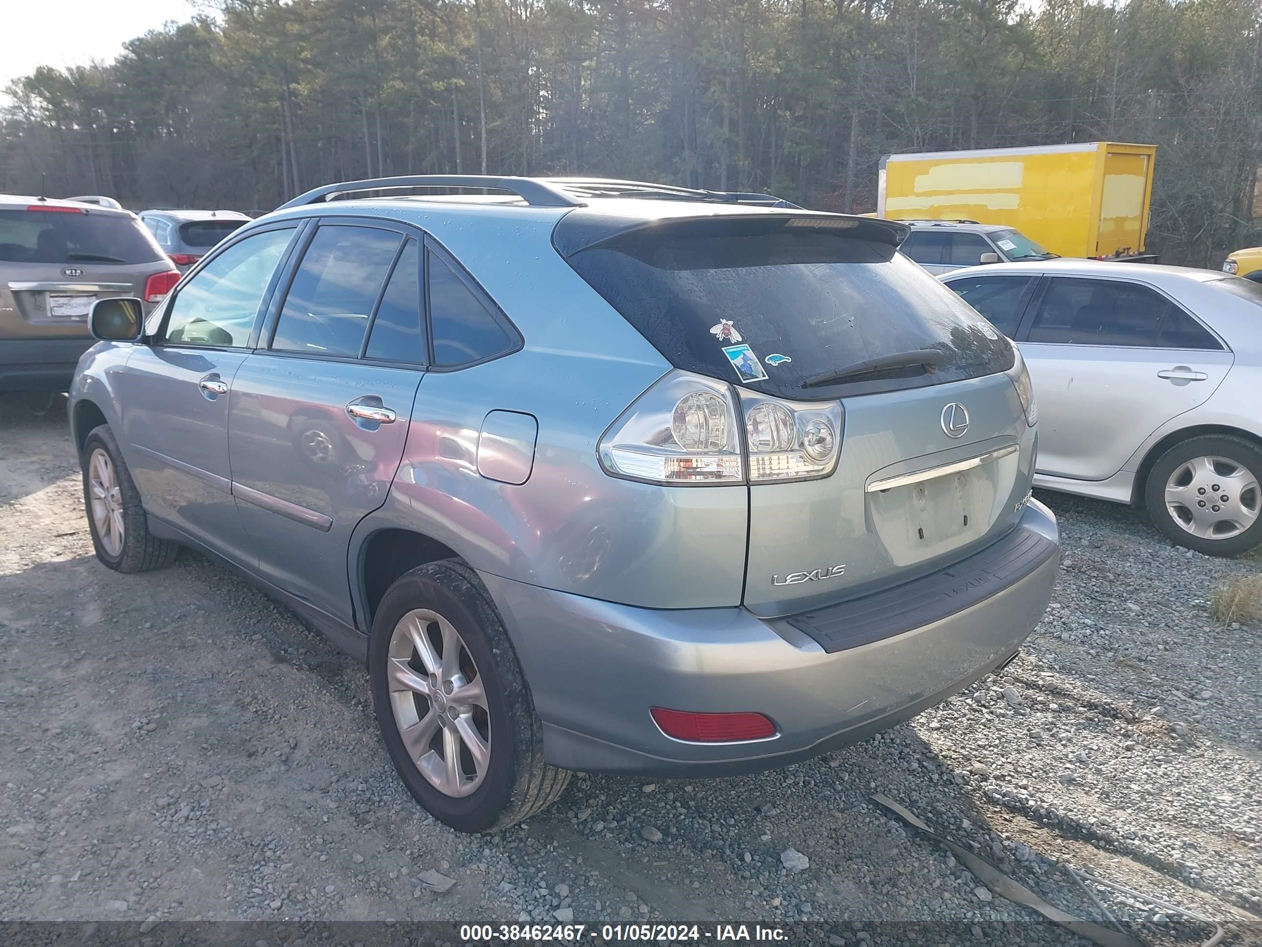 Photo 2 VIN: 2T2HK31UX8C069811 - LEXUS RX 