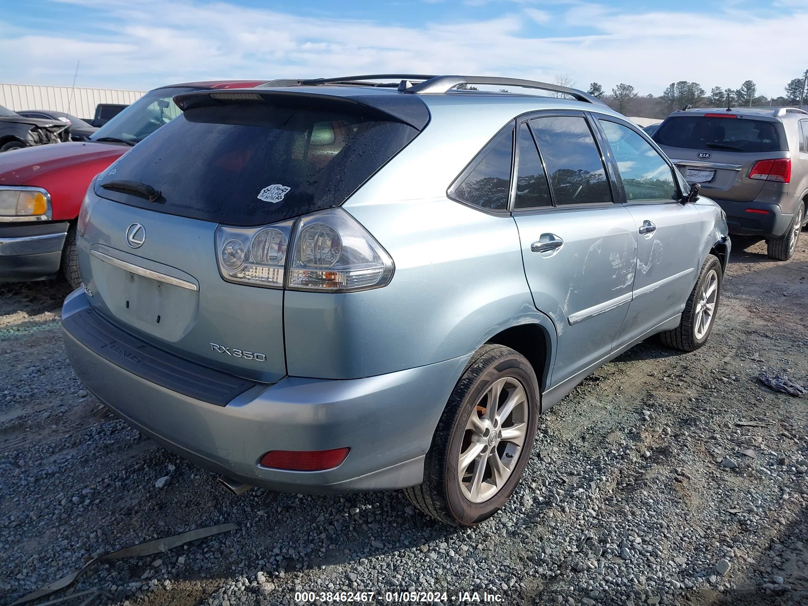 Photo 3 VIN: 2T2HK31UX8C069811 - LEXUS RX 