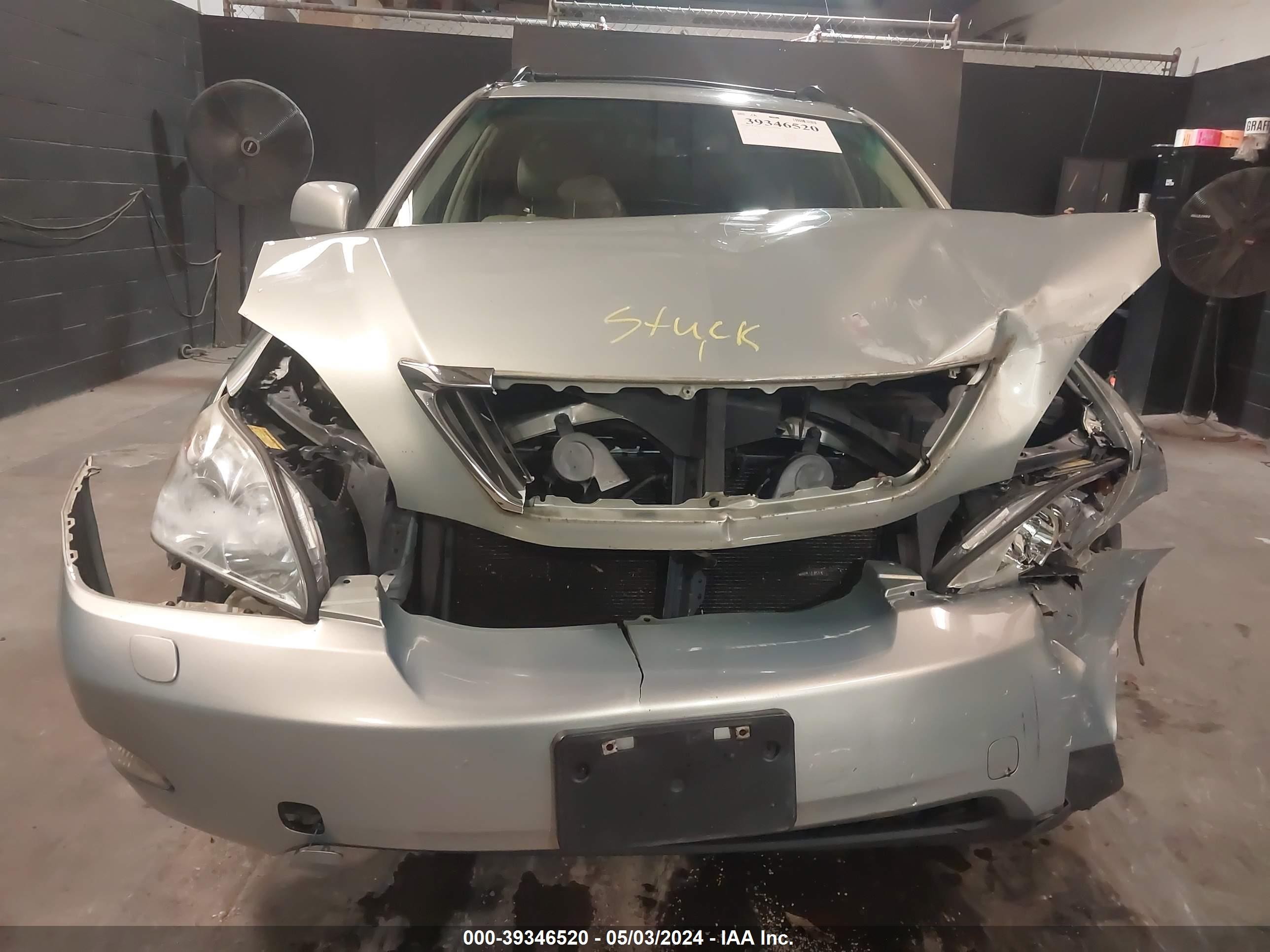 Photo 5 VIN: 2T2HK31UX9C126784 - LEXUS RX 