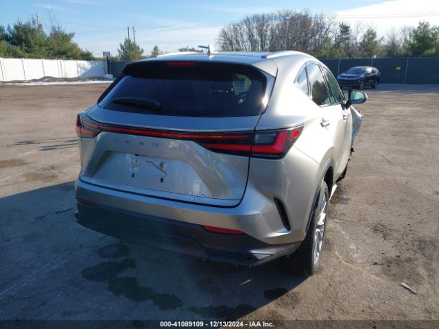 Photo 3 VIN: 2T2HKCEZ0NC005956 - LEXUS NX 