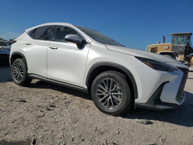 Photo 3 VIN: 2T2HKCEZ4SC038891 - LEXUS NX 350H BA 